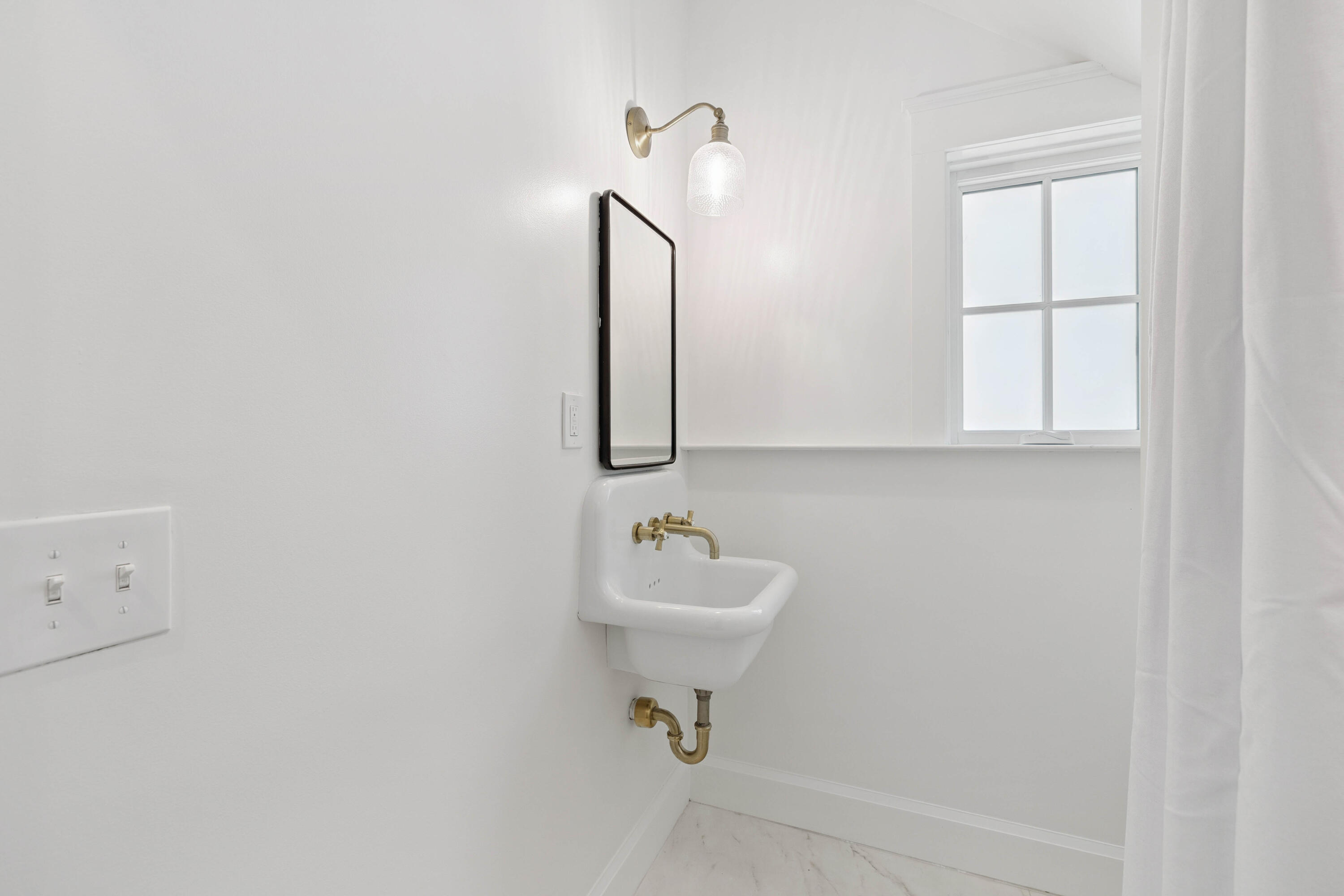 WHITES GULFVIEW ESTATES 2ND ADDN - Residential