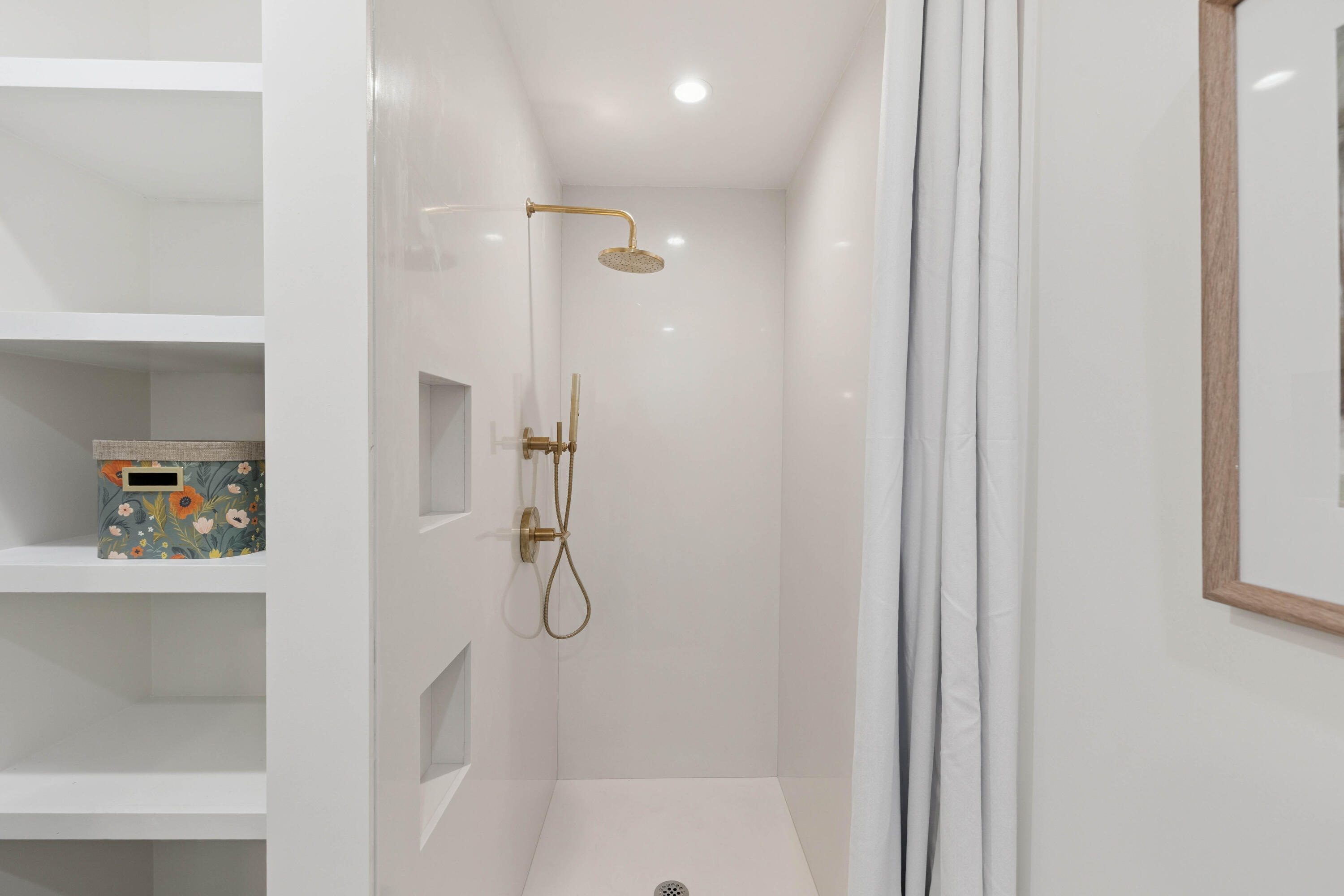 WHITES GULFVIEW ESTATES 2ND ADDN - Residential
