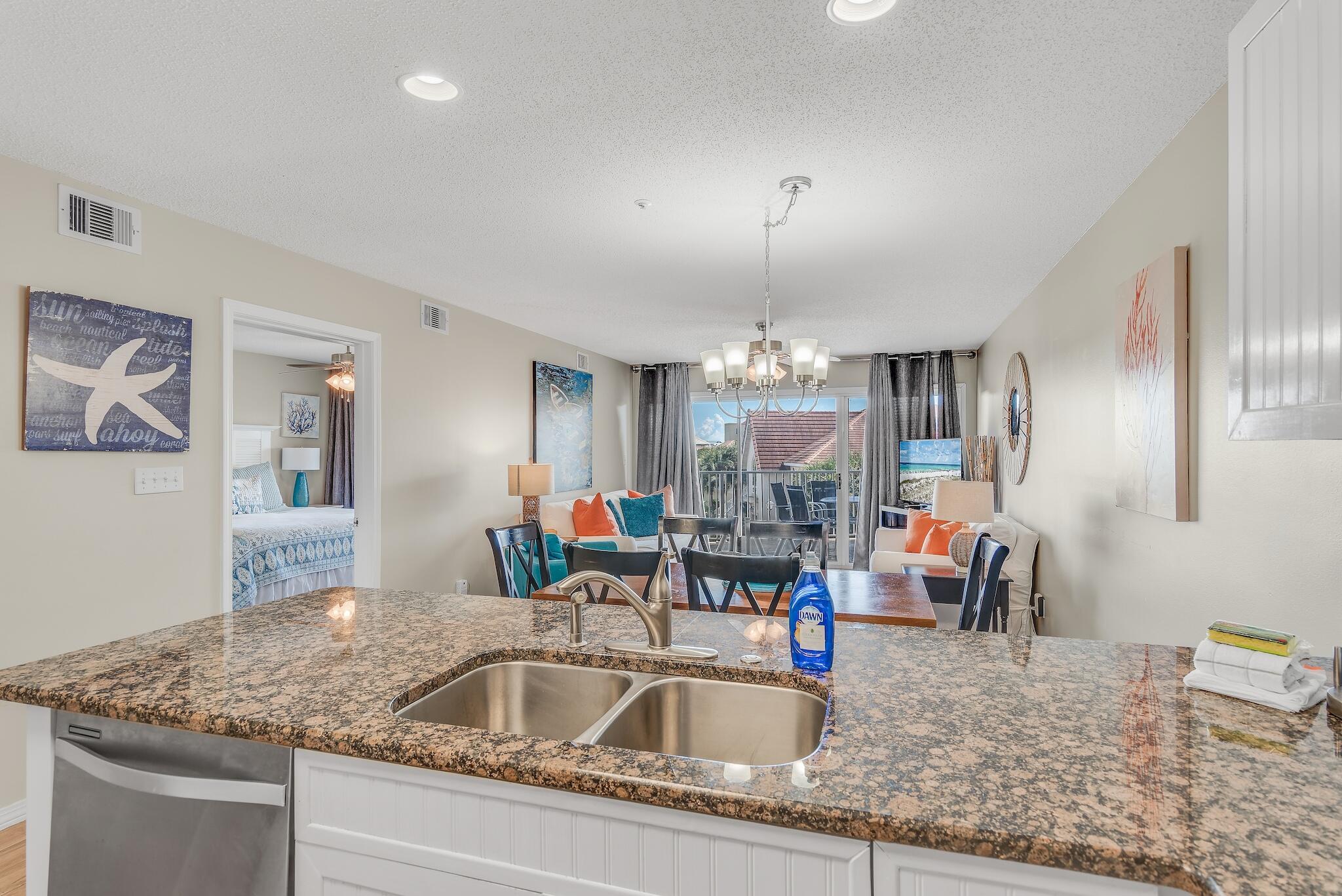 MARAVILLA CONDO 3 - Residential