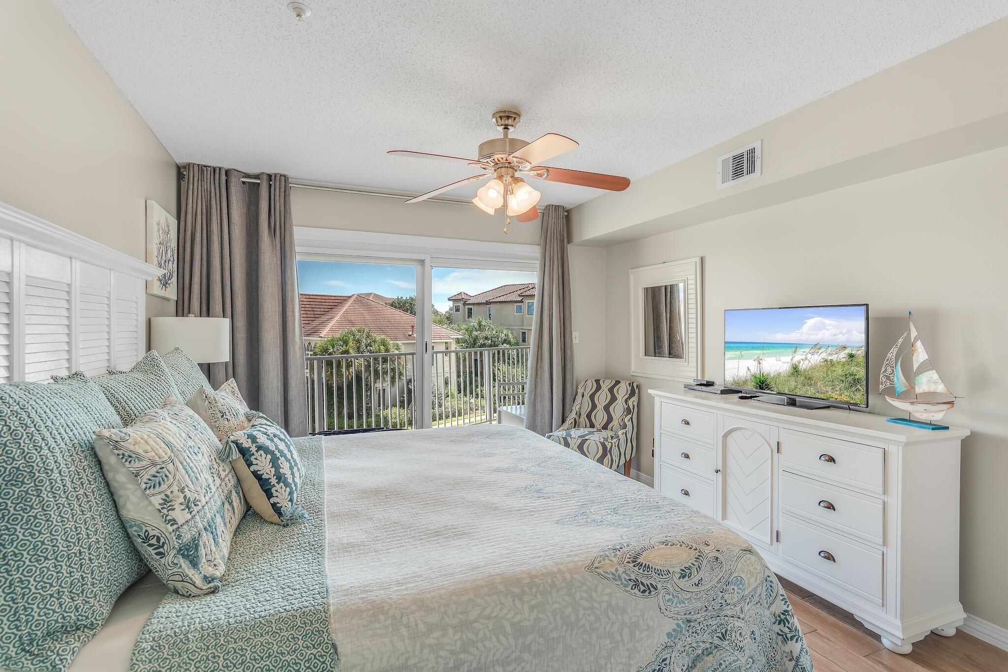 MARAVILLA CONDO 3 - Residential