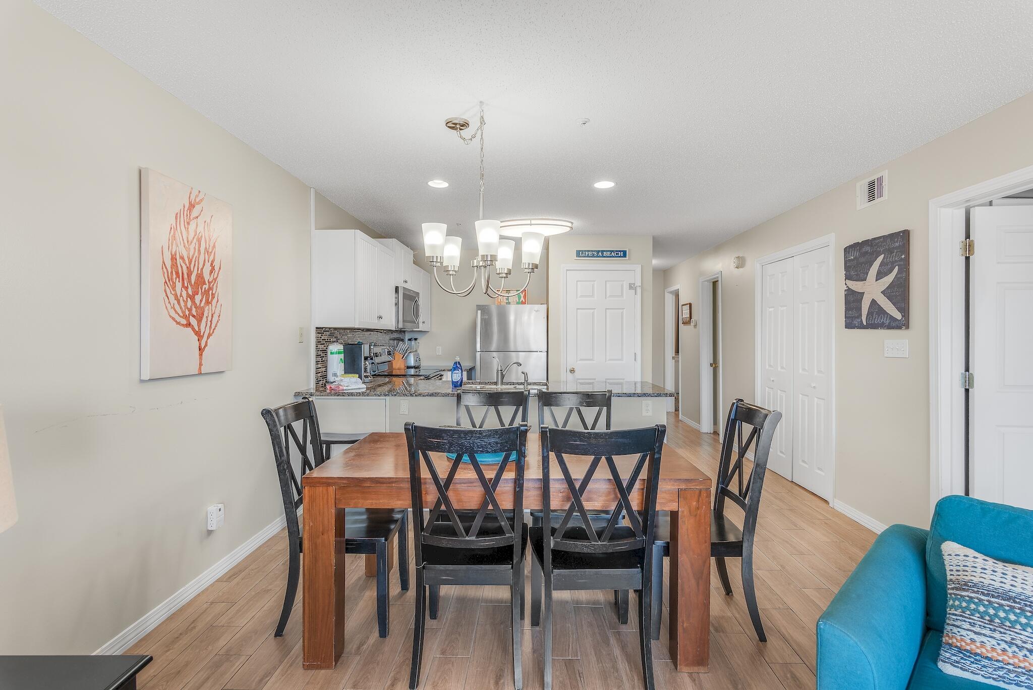 MARAVILLA CONDO 3 - Residential