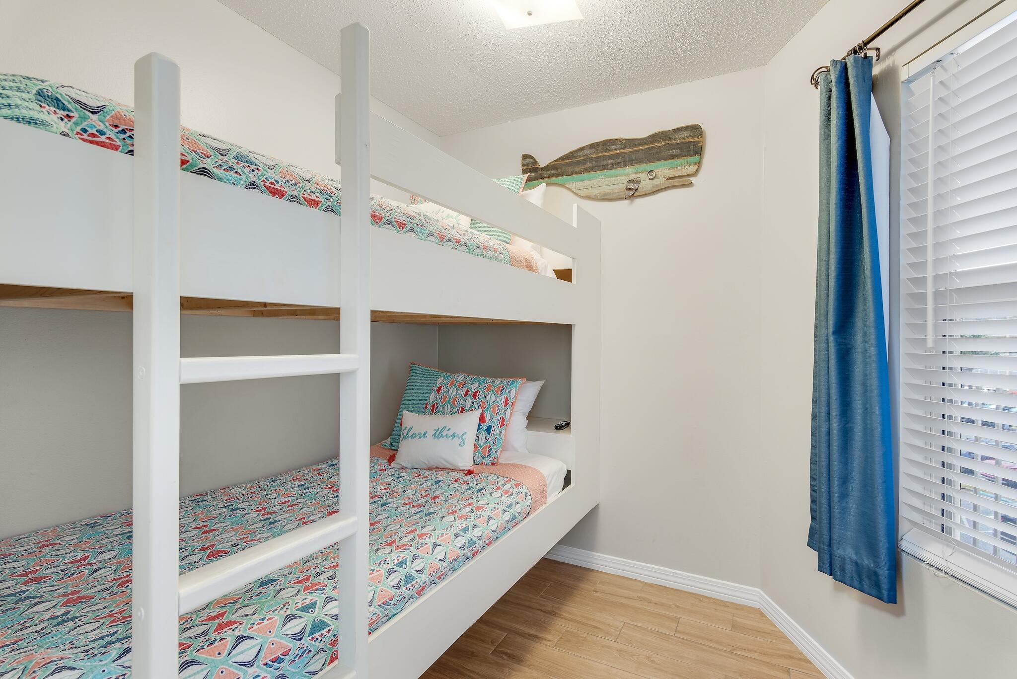 MARAVILLA CONDO 3 - Residential