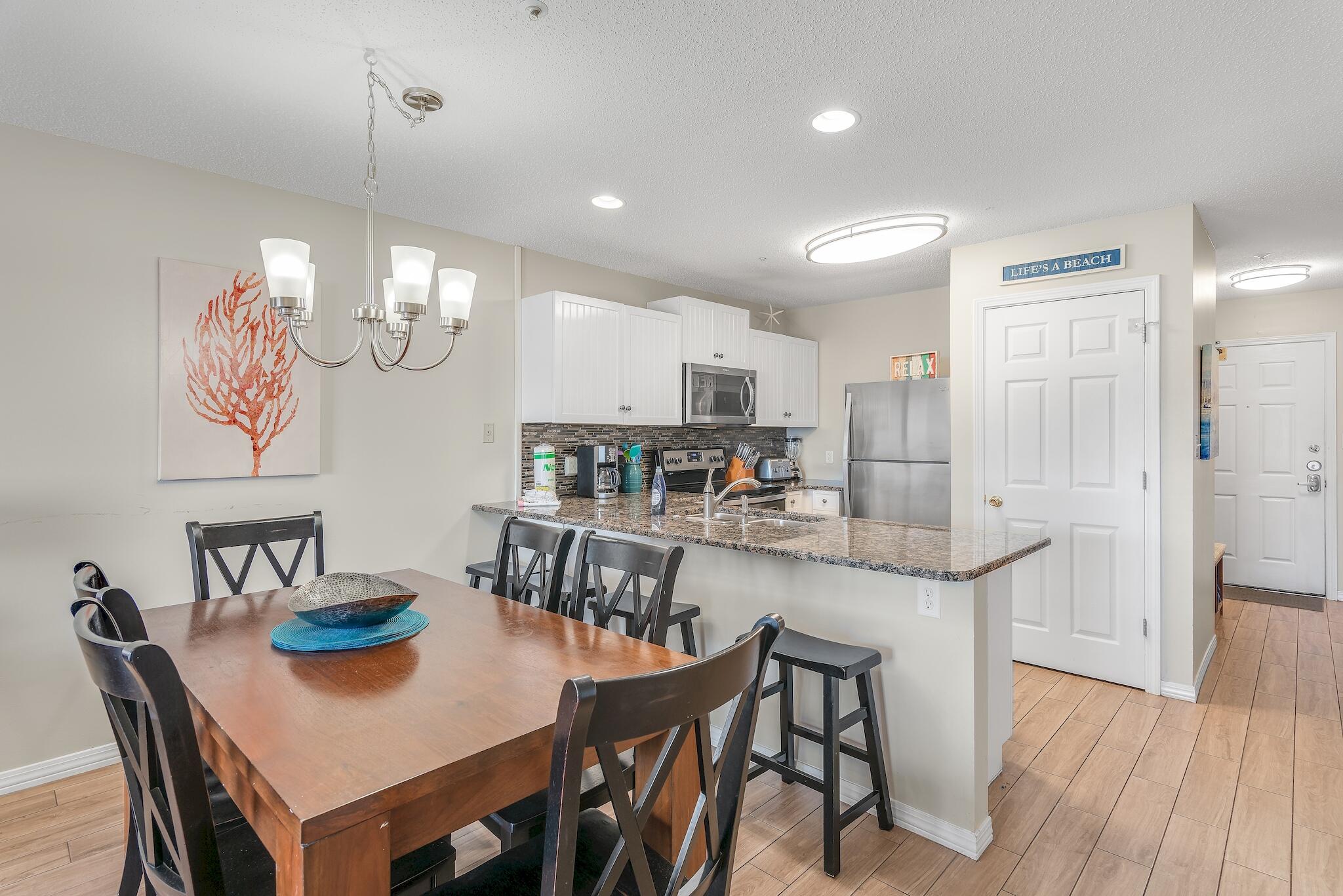 MARAVILLA CONDO 3 - Residential