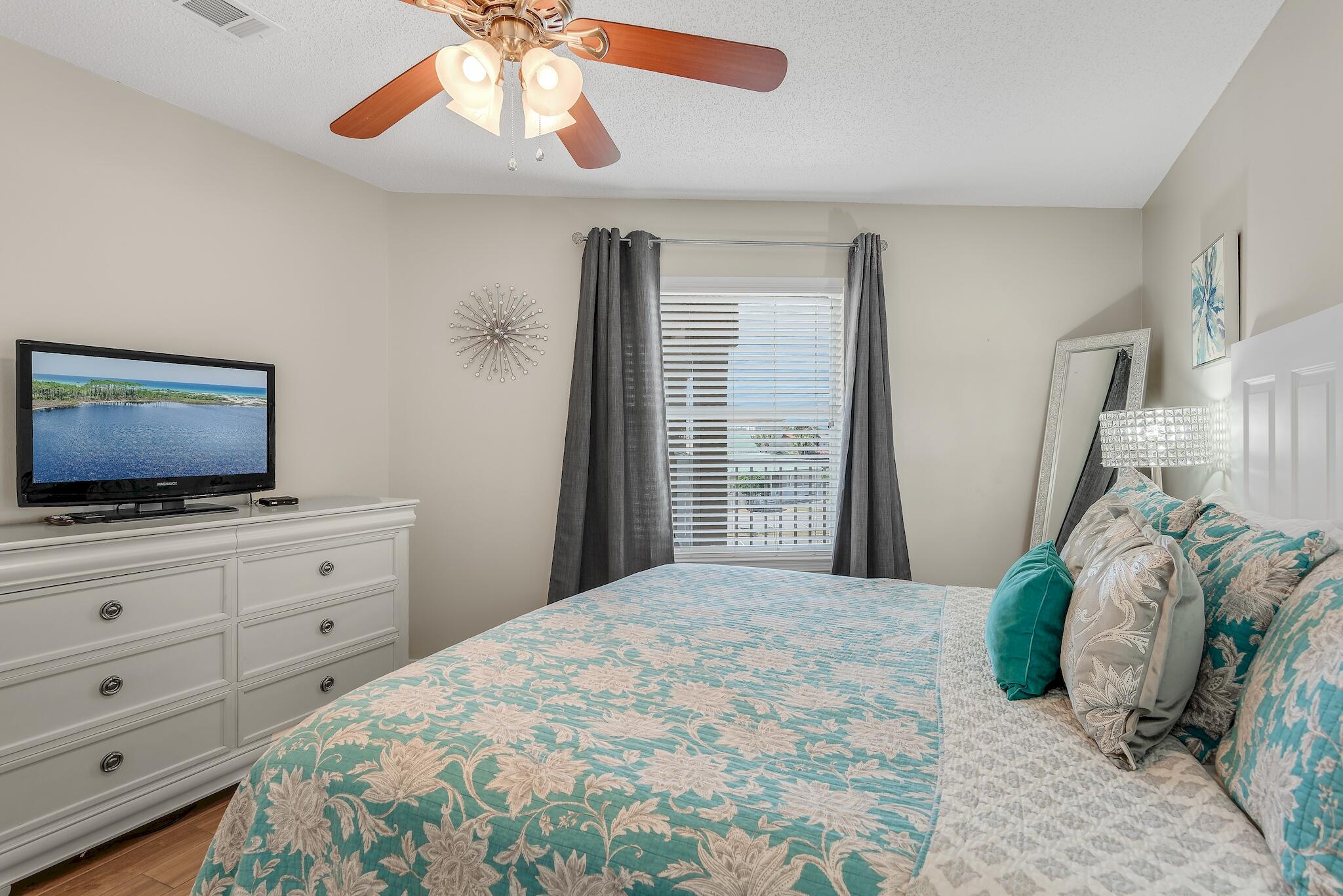 MARAVILLA CONDO 3 - Residential