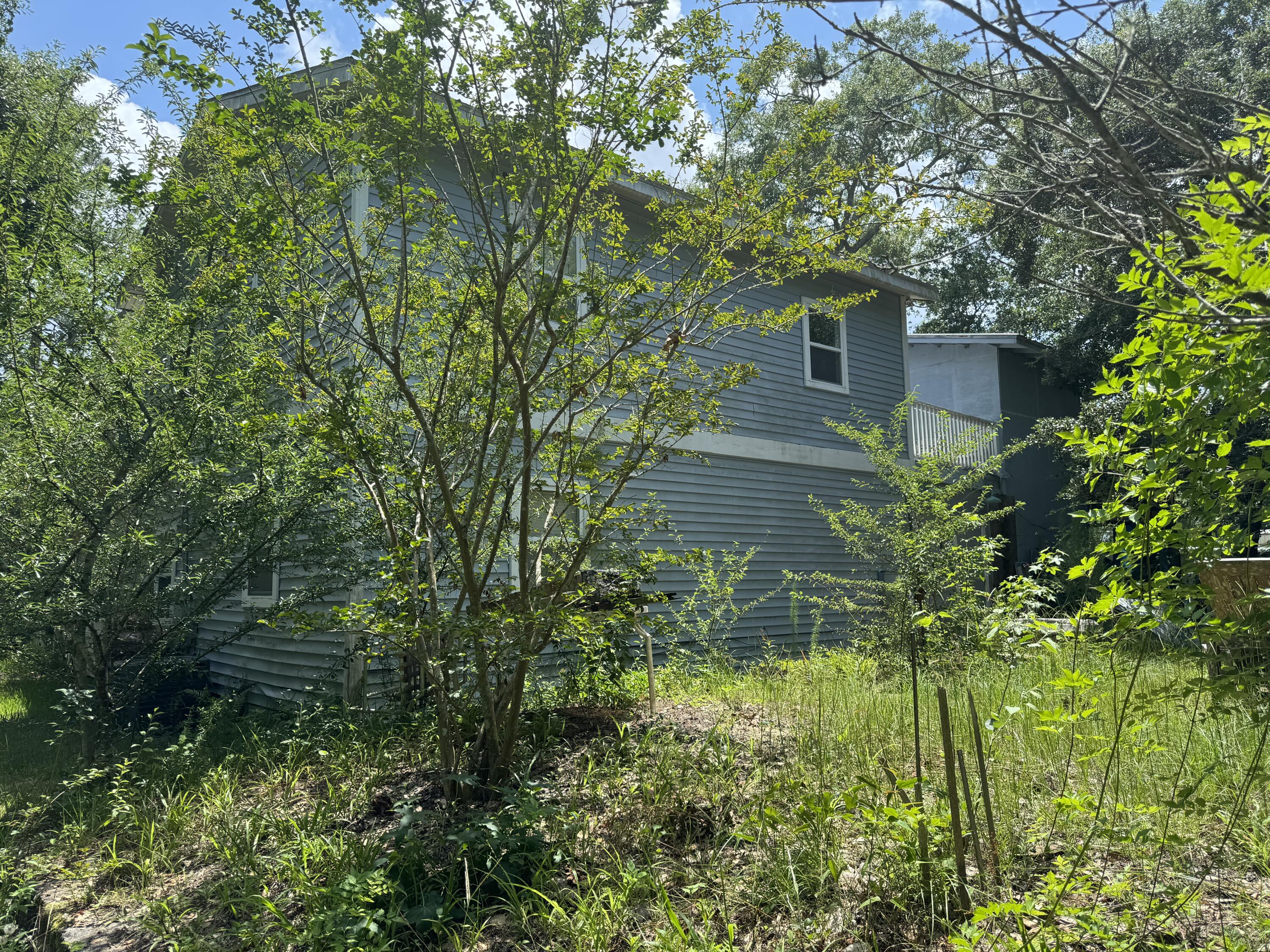 BAY GROVE - Residential