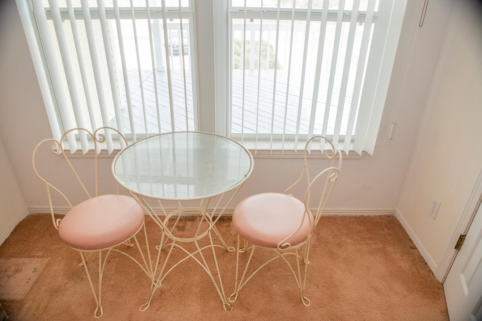 WHITE SANDS - Residential