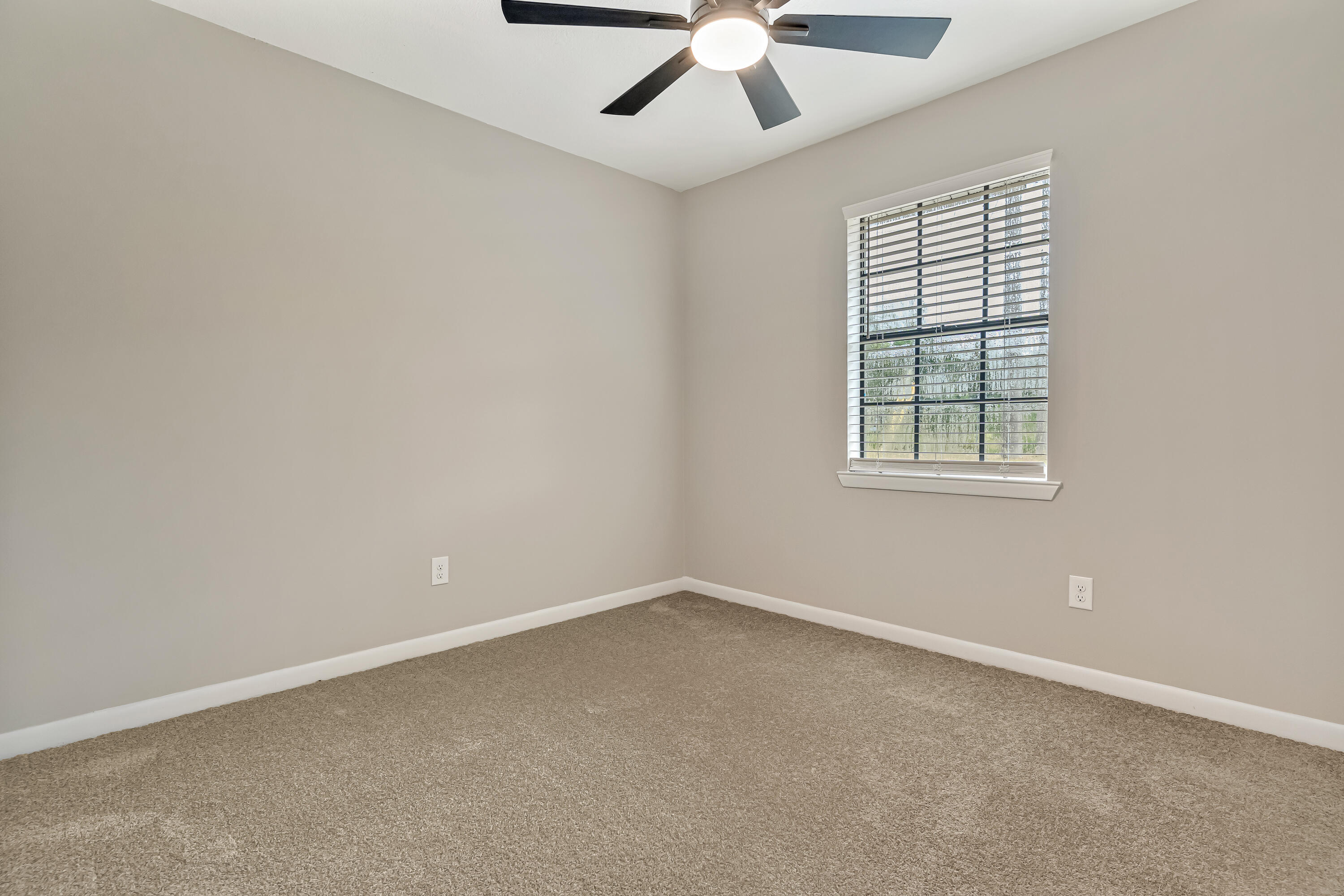 TANGLEWOOD S/D 1ST ADDN - Residential
