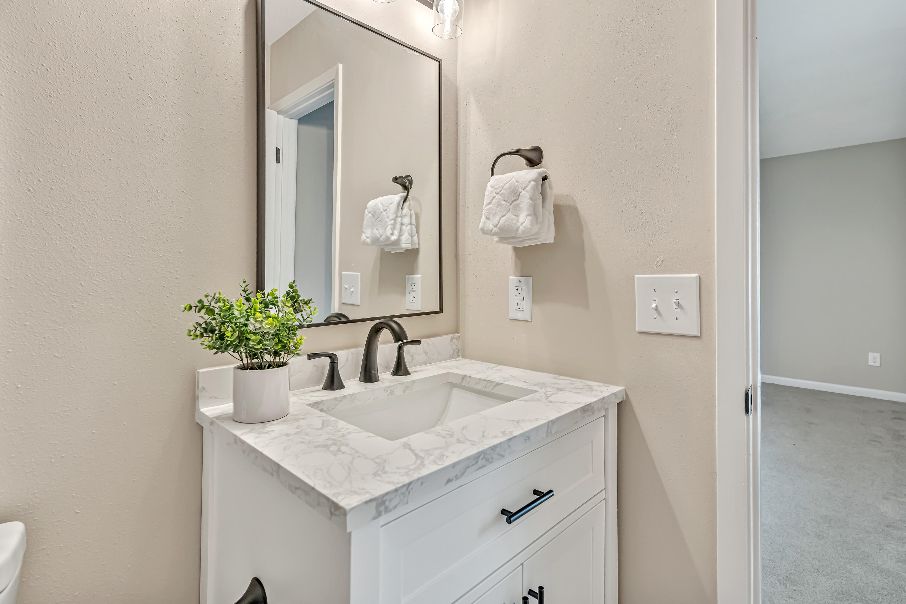 TANGLEWOOD S/D 1ST ADDN - Residential