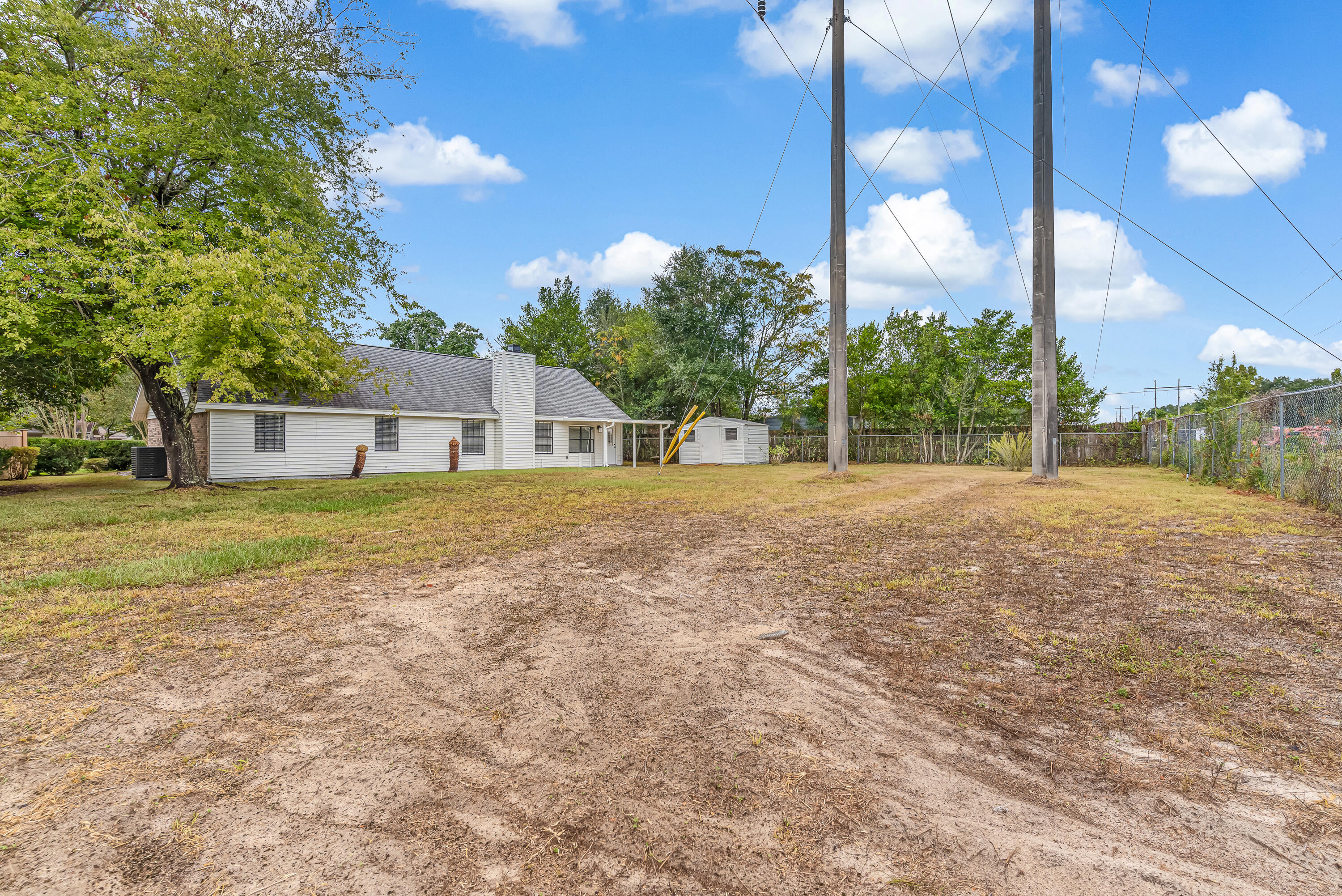 TANGLEWOOD S/D 1ST ADDN - Residential