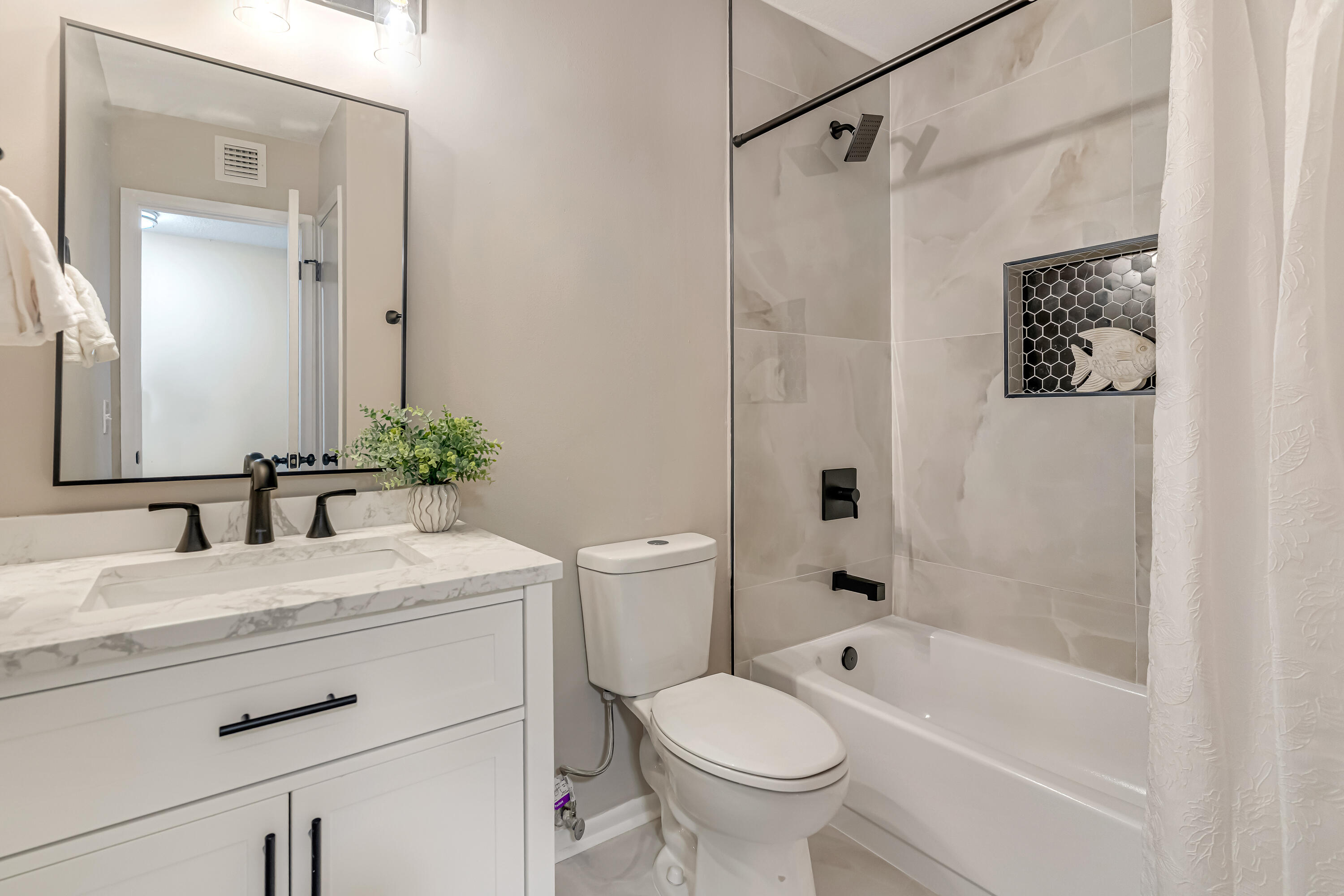 TANGLEWOOD S/D 1ST ADDN - Residential