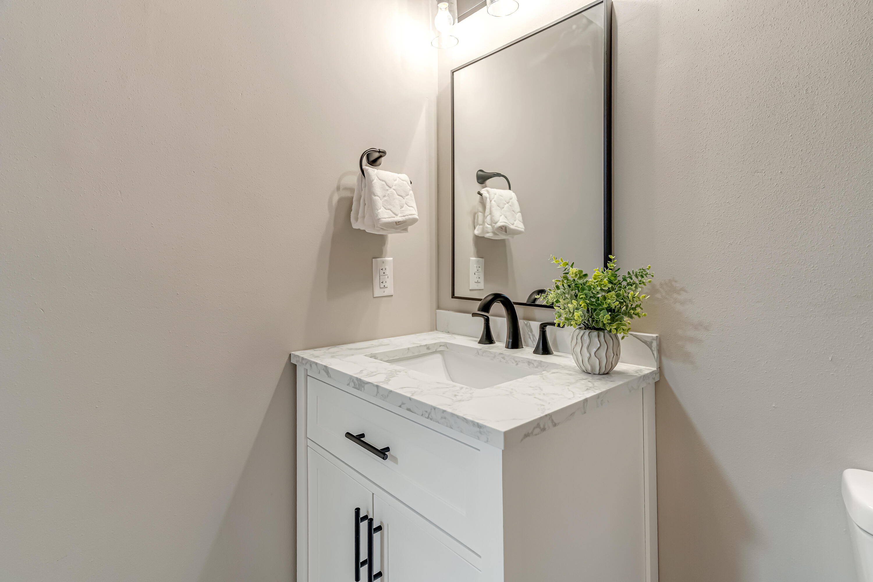 TANGLEWOOD S/D 1ST ADDN - Residential