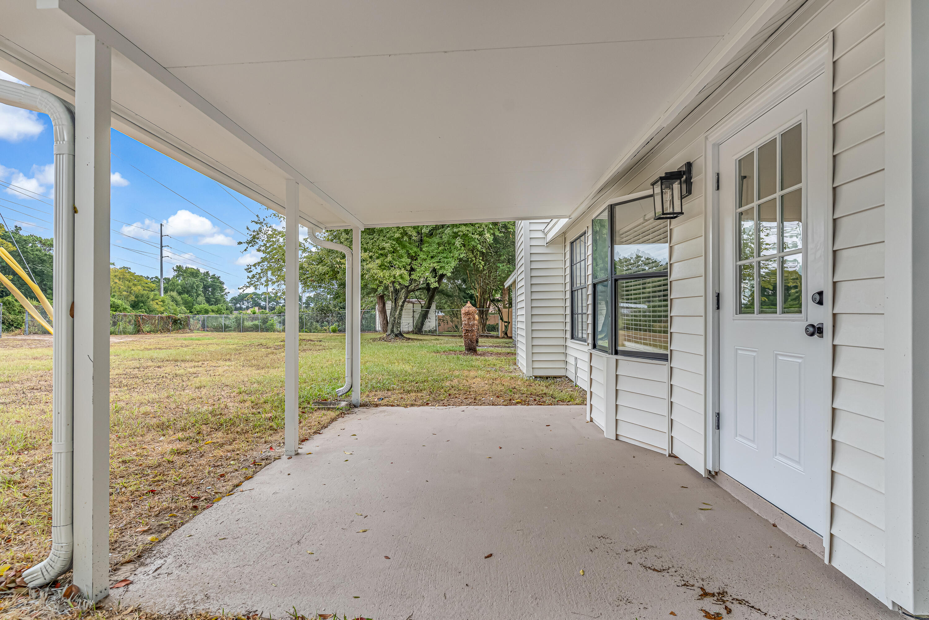 TANGLEWOOD S/D 1ST ADDN - Residential