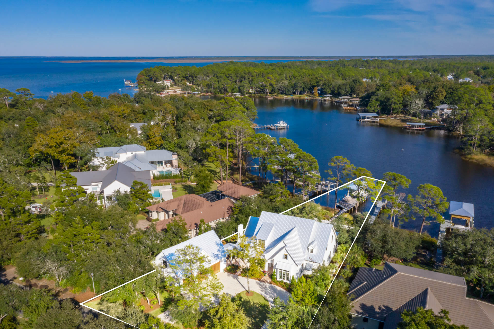 BOTANY BAYOU - Residential