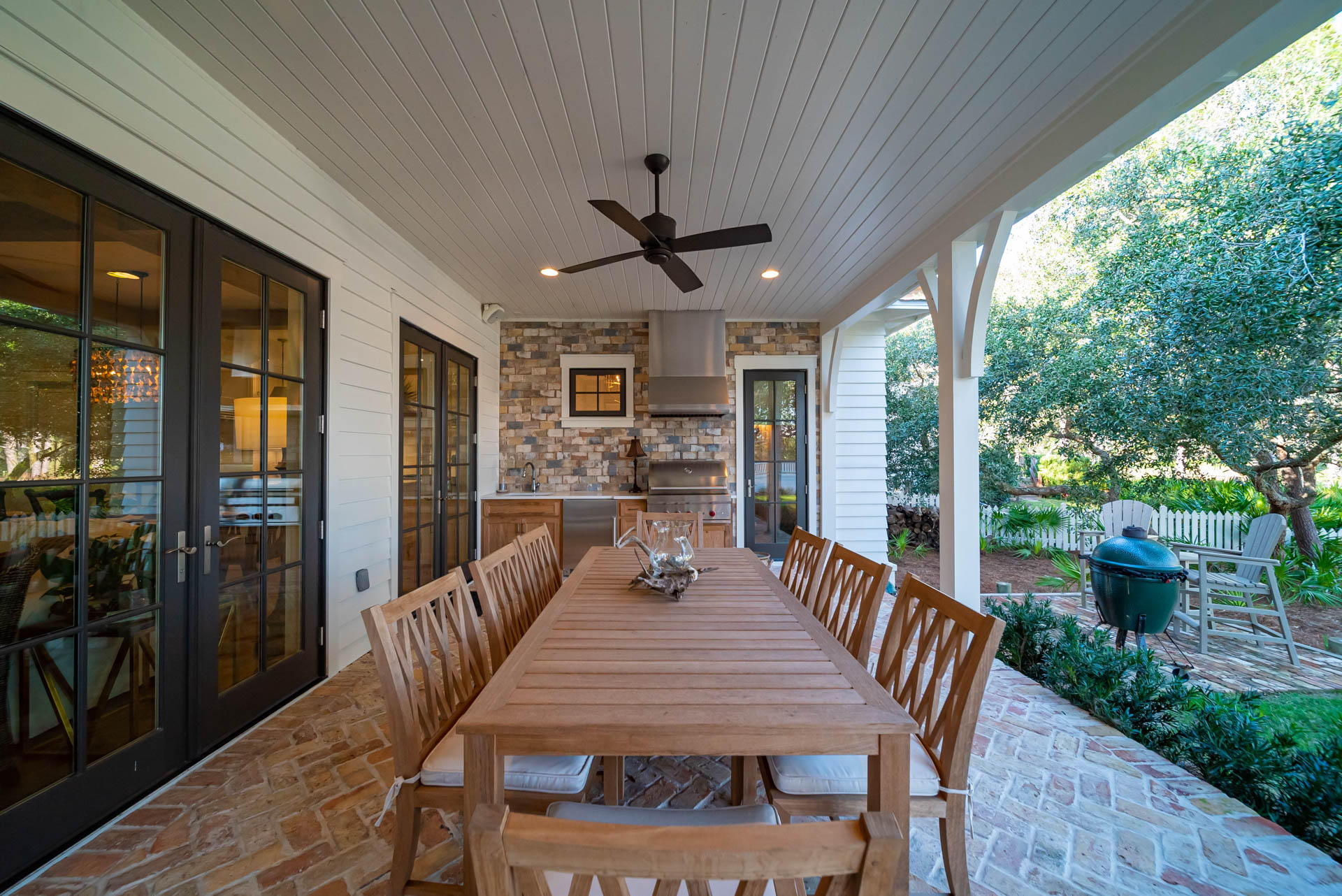 BOTANY BAYOU - Residential