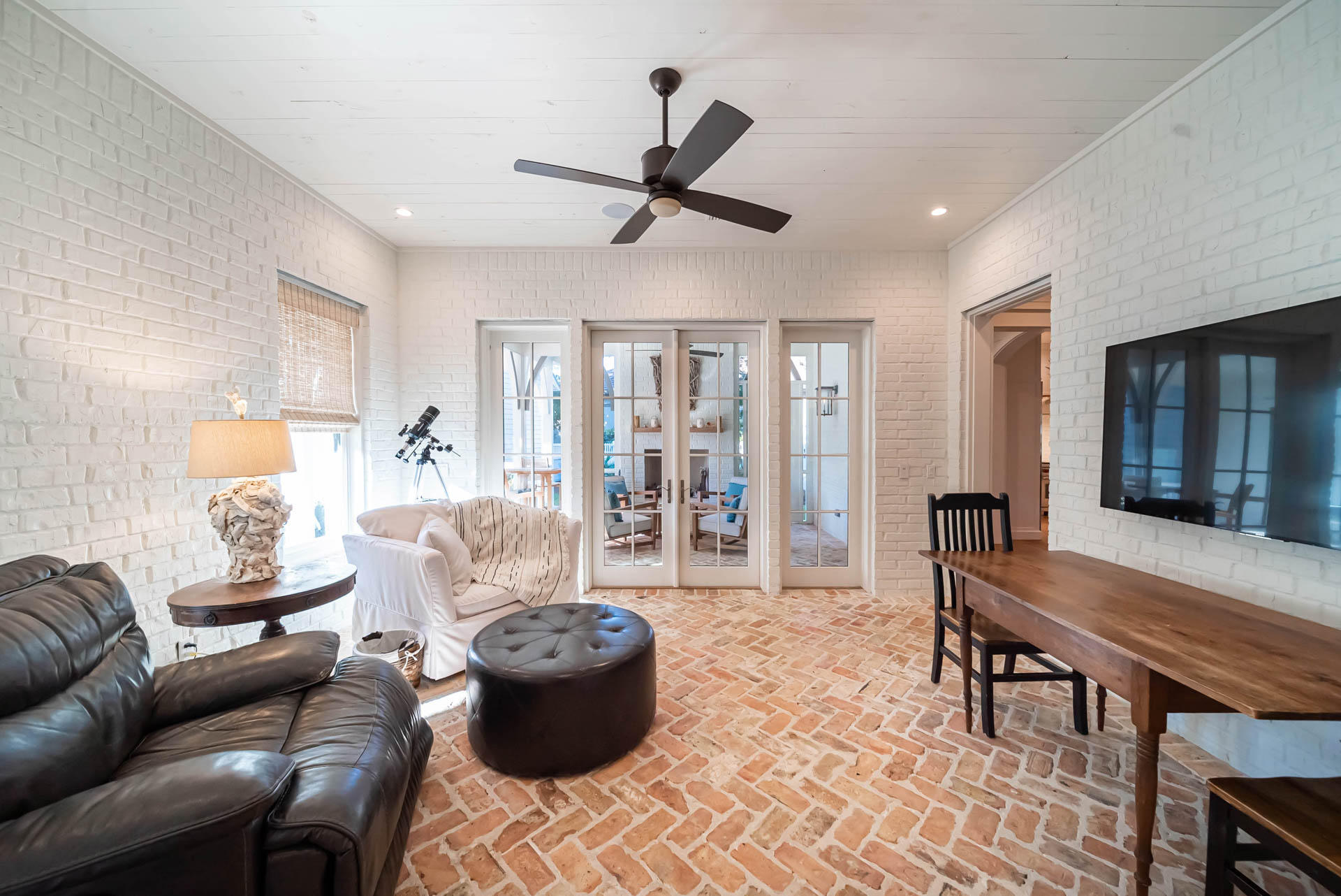 BOTANY BAYOU - Residential