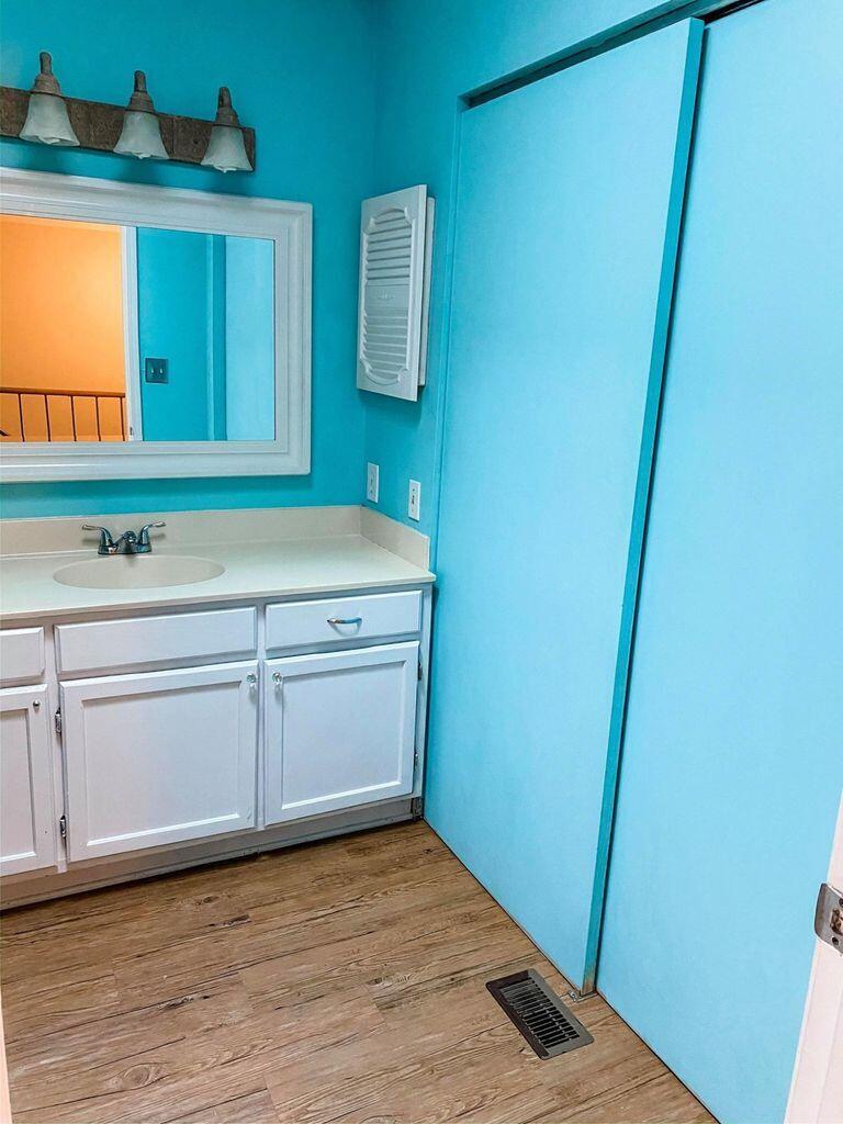 NEW WALTON VILLAGE - Residential Lease