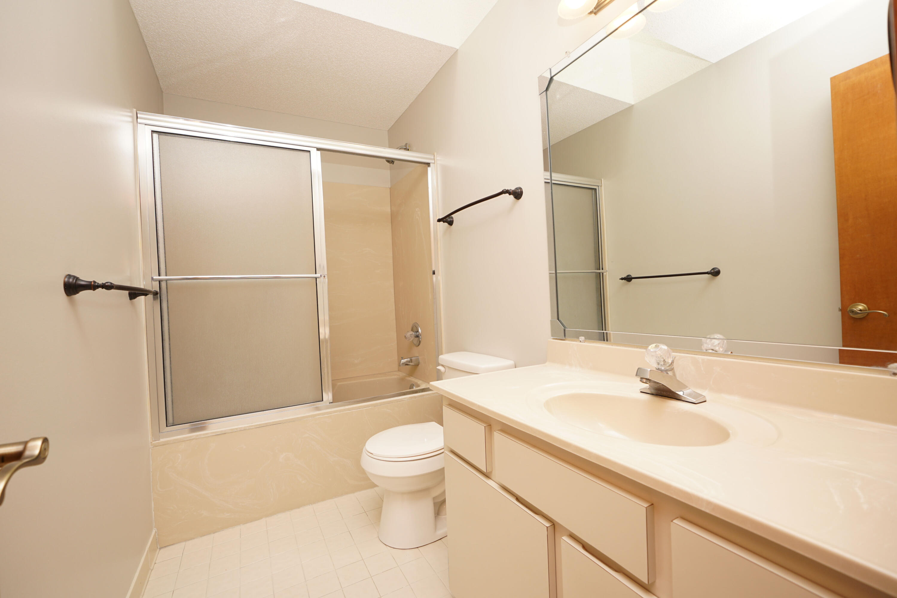 GLENEAGLES GREEN BLUEWATER BAY 2 - Residential