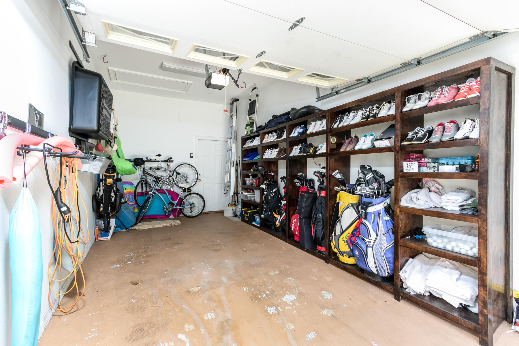 FAIRWAY VILLAS - Residential