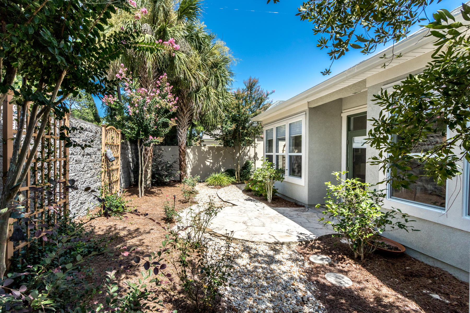 FAIRWAY VILLAS - Residential