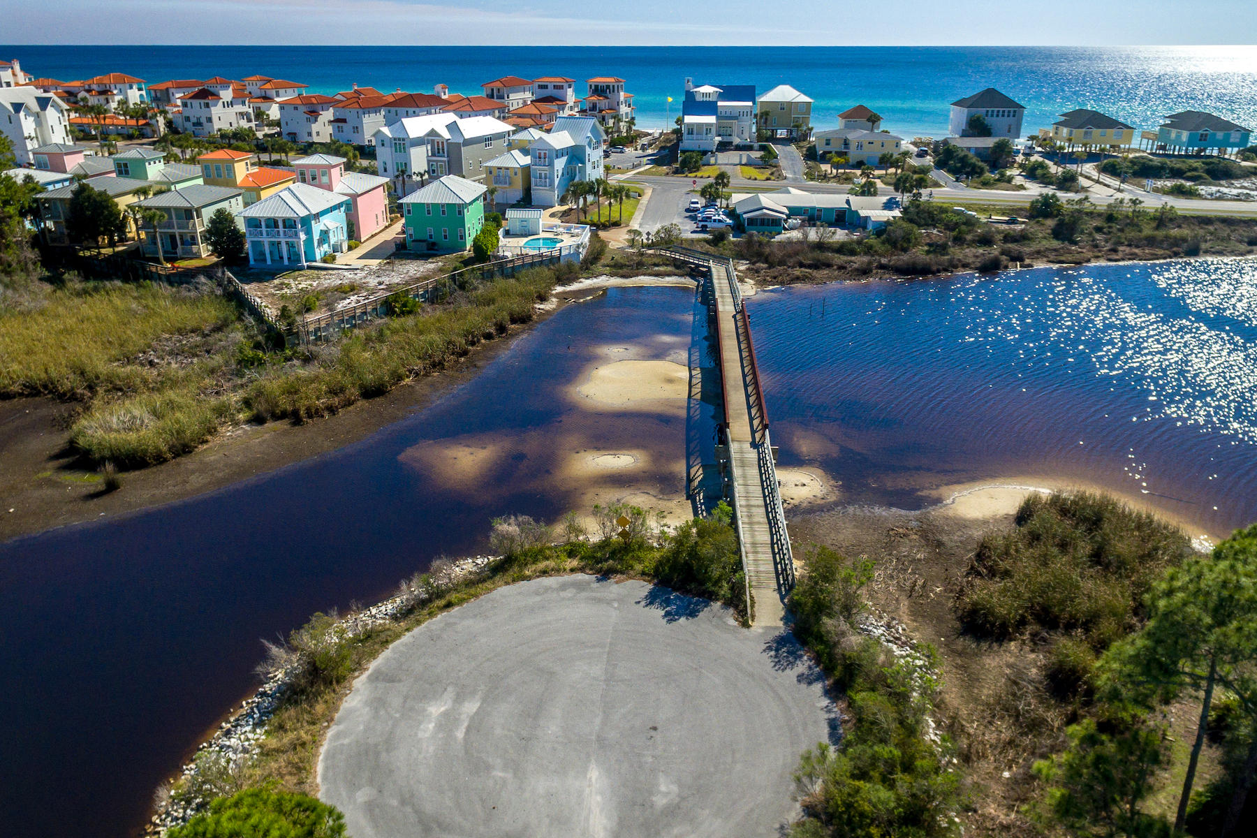 FAIRWAY VILLAS - Residential