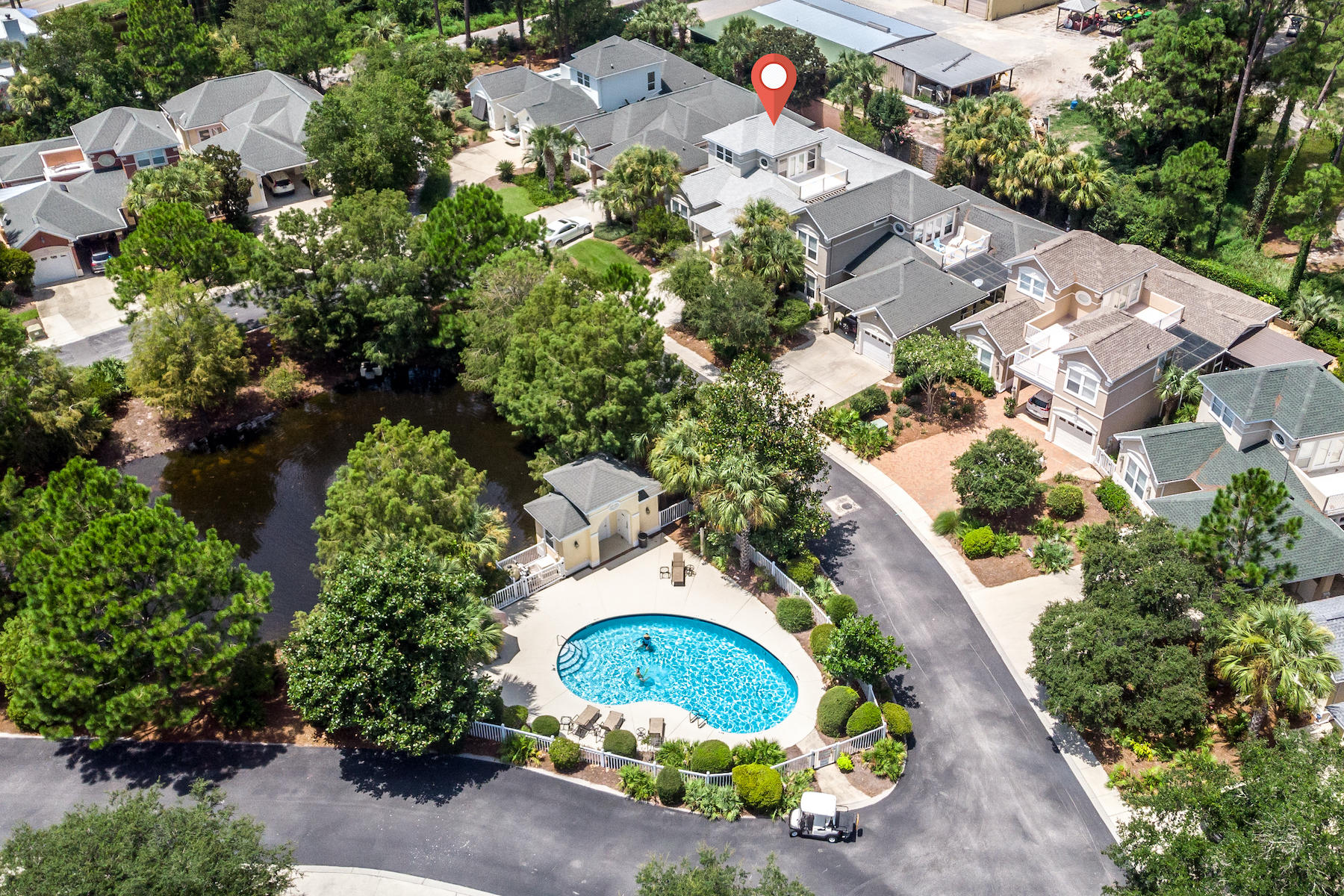 FAIRWAY VILLAS - Residential