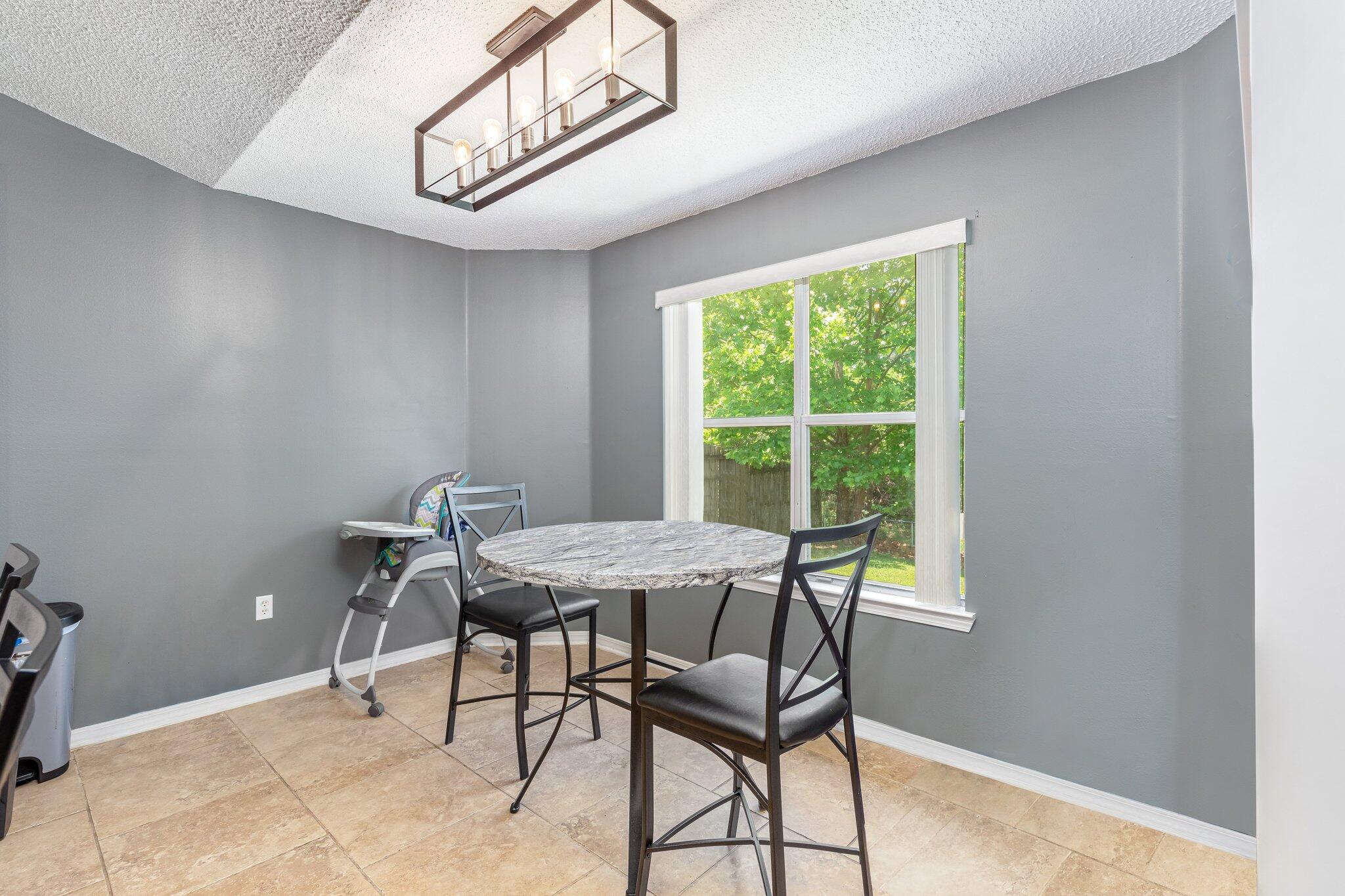 CORONADO VILLAGE PH IV LOT 29 - Residential