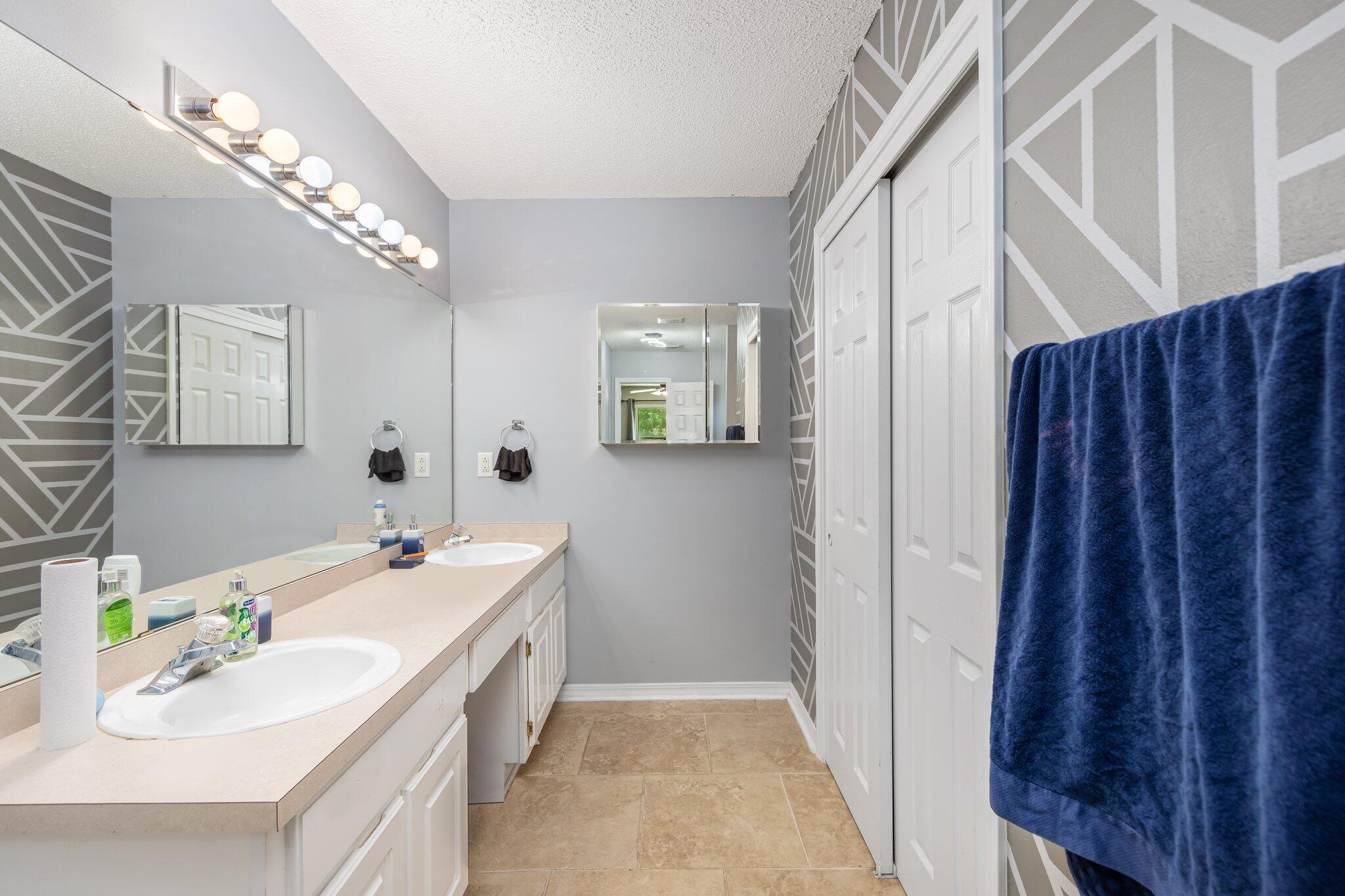 CORONADO VILLAGE PH IV LOT 29 - Residential