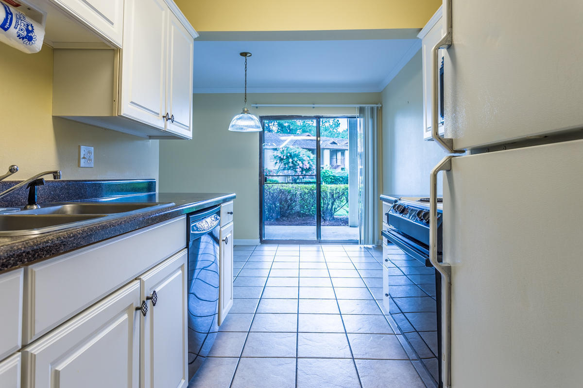 SEASCAPE CONDO GARDEN VILLA - Residential