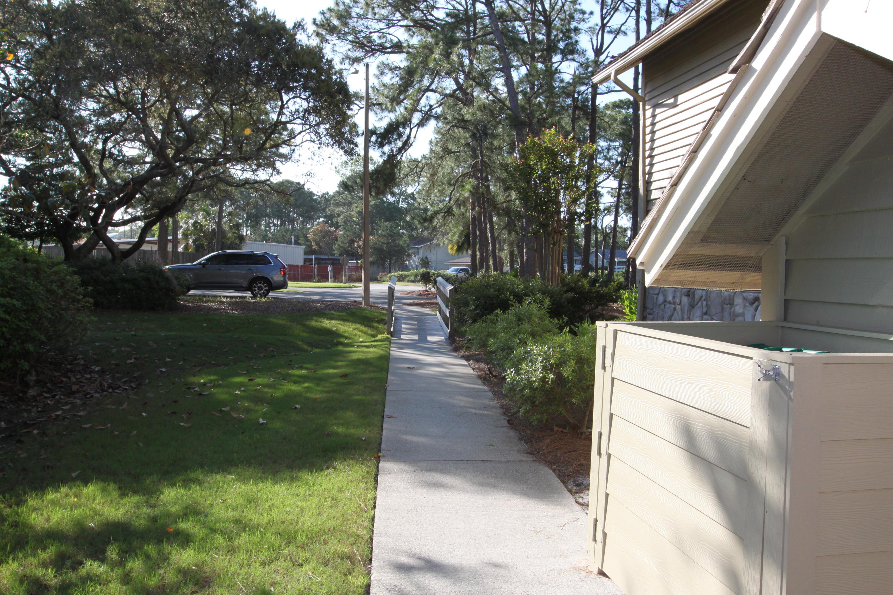 SEASCAPE CONDO GARDEN VILLA - Residential