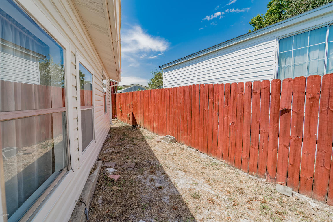 LAGUNA BEACH ESTATES 9TH ADDN - Residential