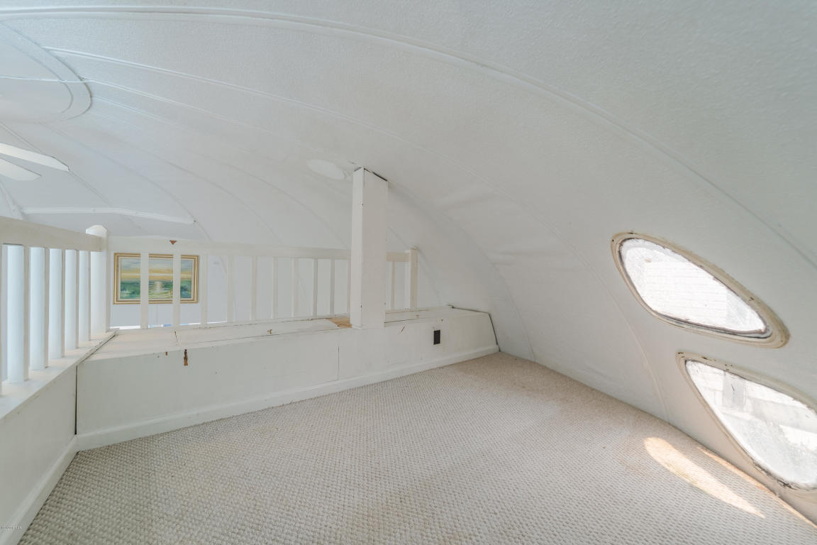 LAGUNA BEACH ESTATES 9TH ADDN - Residential