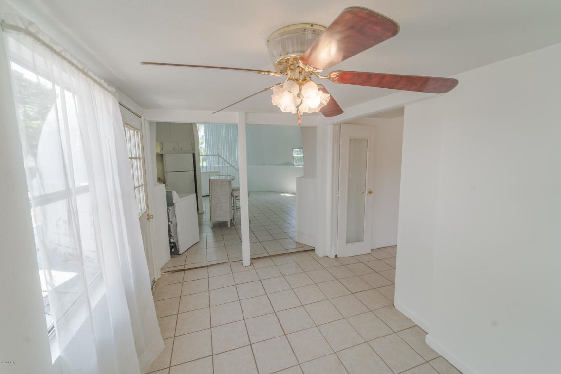 LAGUNA BEACH ESTATES 9TH ADDN - Residential