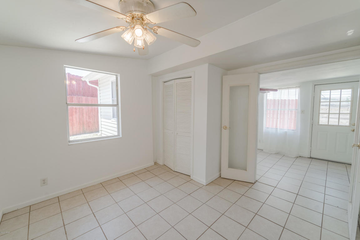 LAGUNA BEACH ESTATES 9TH ADDN - Residential