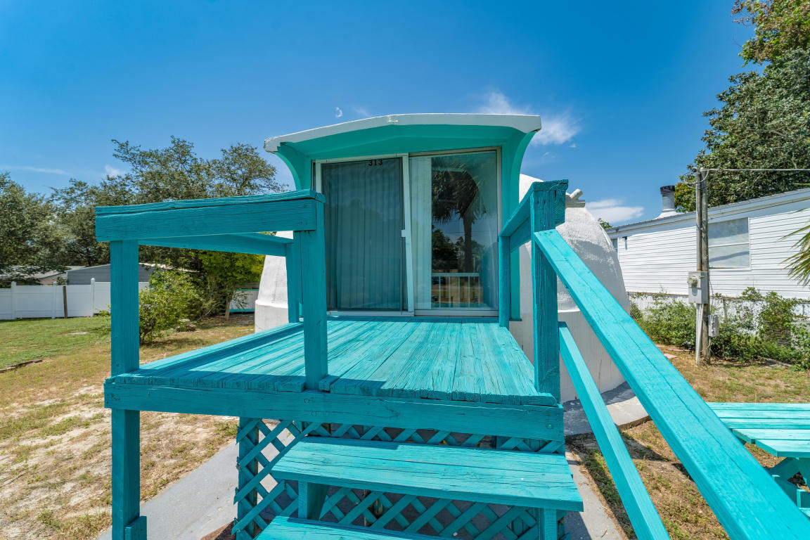 LAGUNA BEACH ESTATES 9TH ADDN - Residential