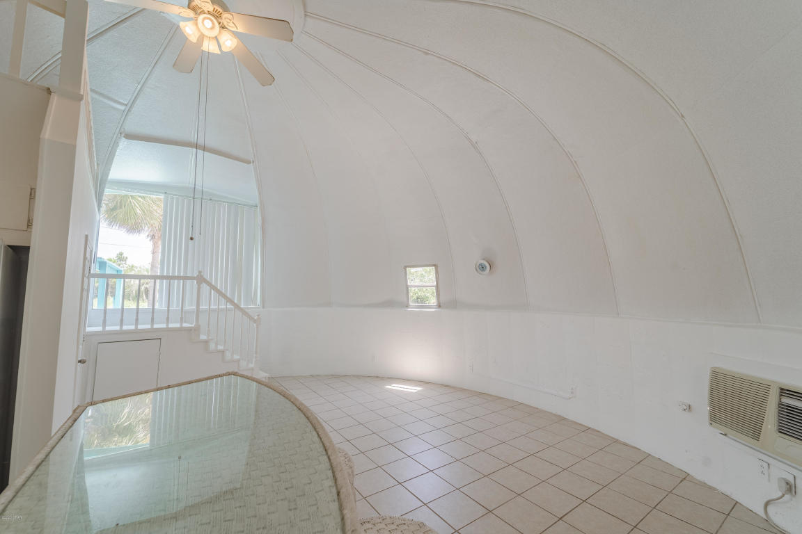 LAGUNA BEACH ESTATES 9TH ADDN - Residential