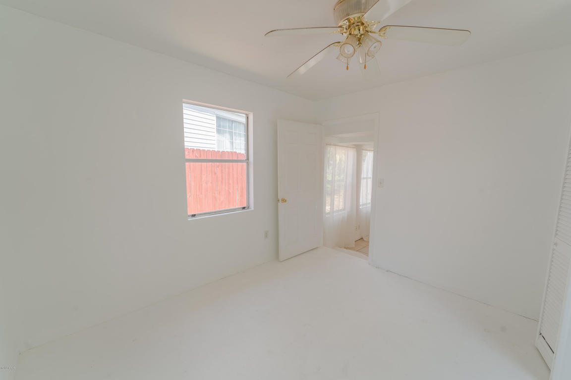 LAGUNA BEACH ESTATES 9TH ADDN - Residential