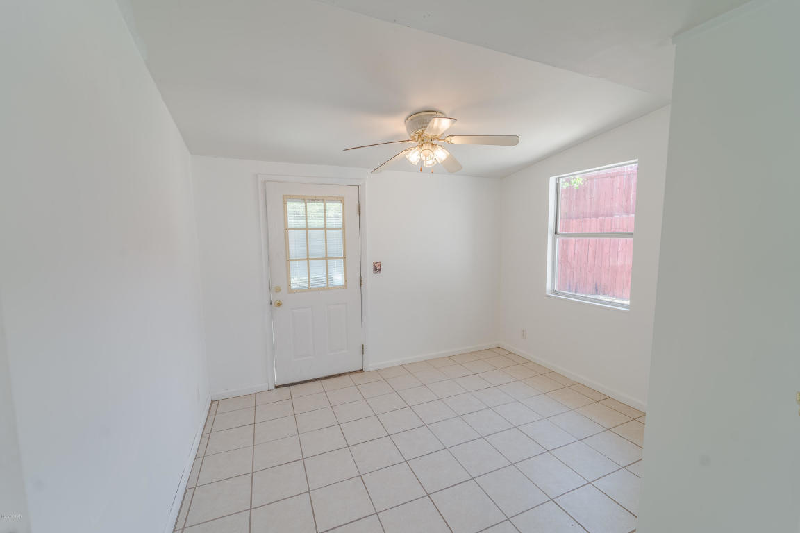 LAGUNA BEACH ESTATES 9TH ADDN - Residential