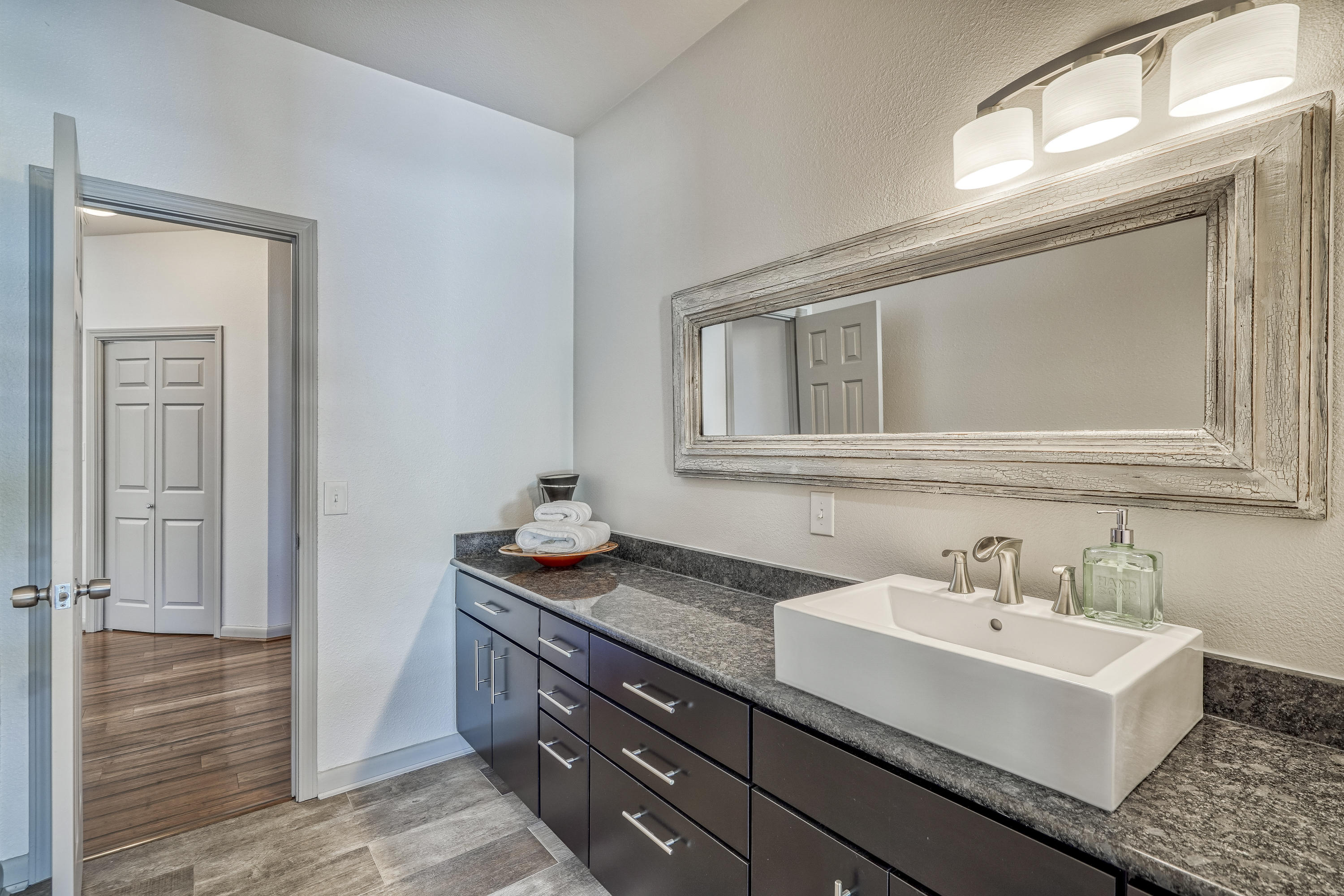 RIVIERA BEACH - Residential