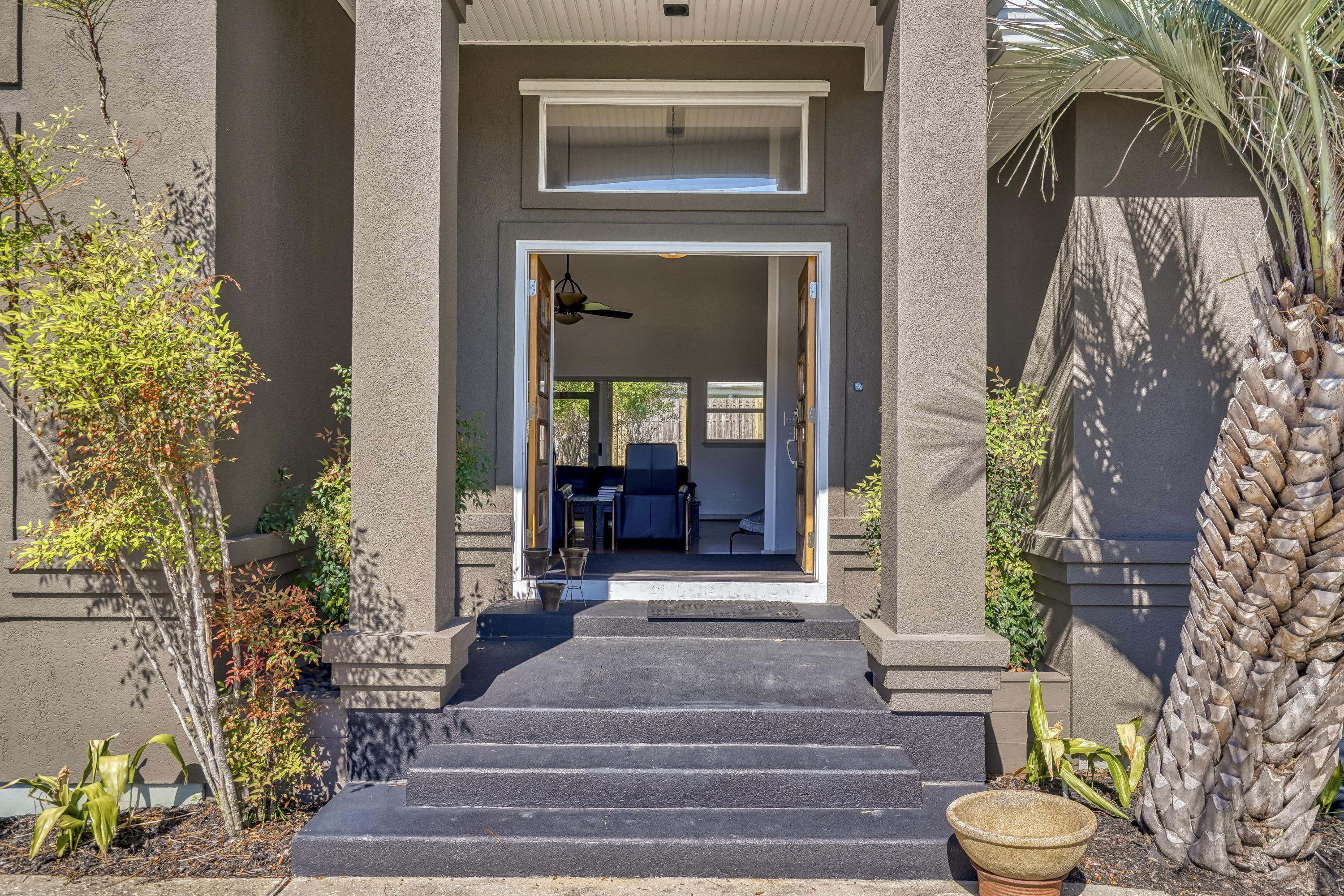 RIVIERA BEACH - Residential