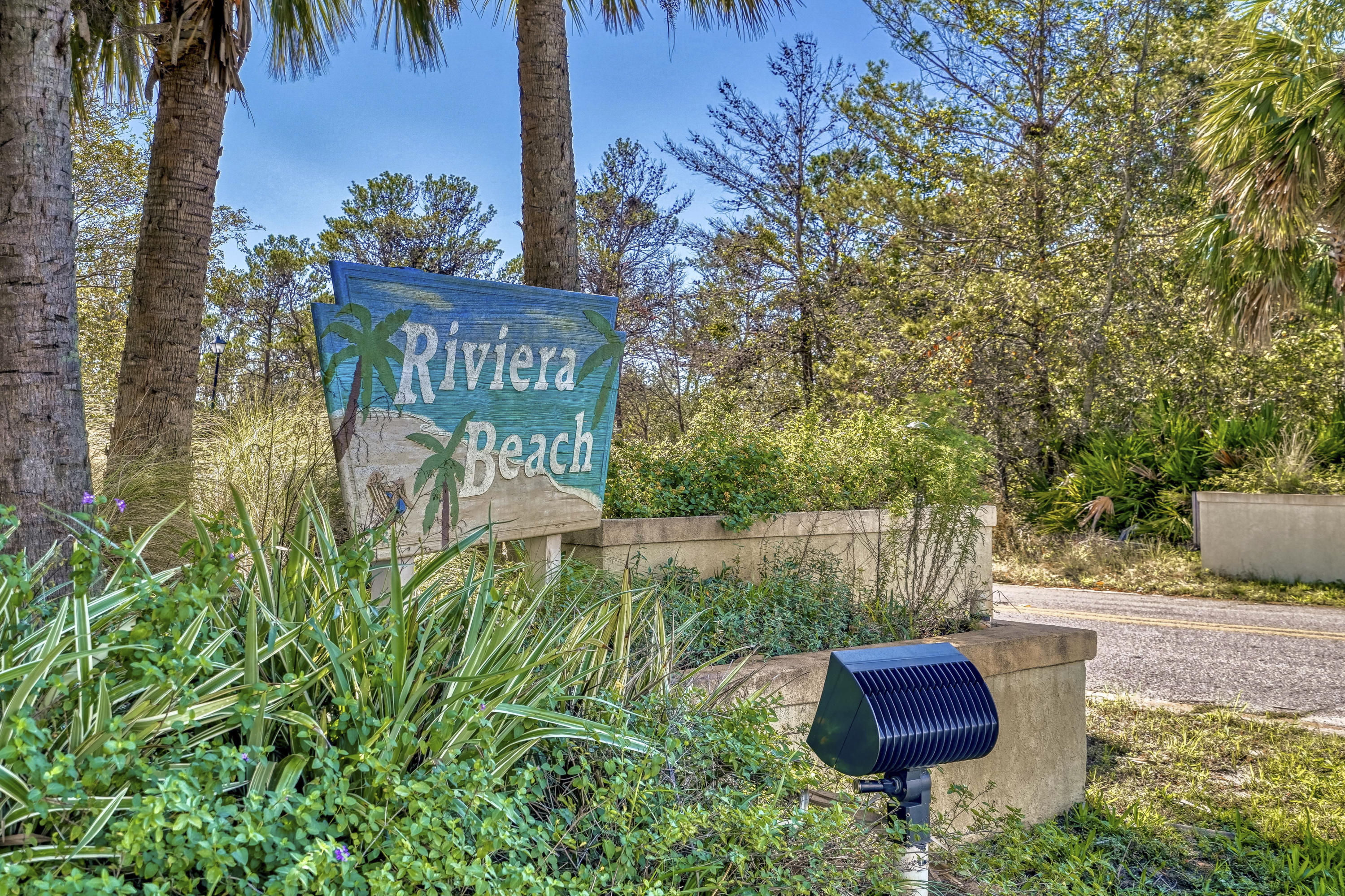 RIVIERA BEACH - Residential