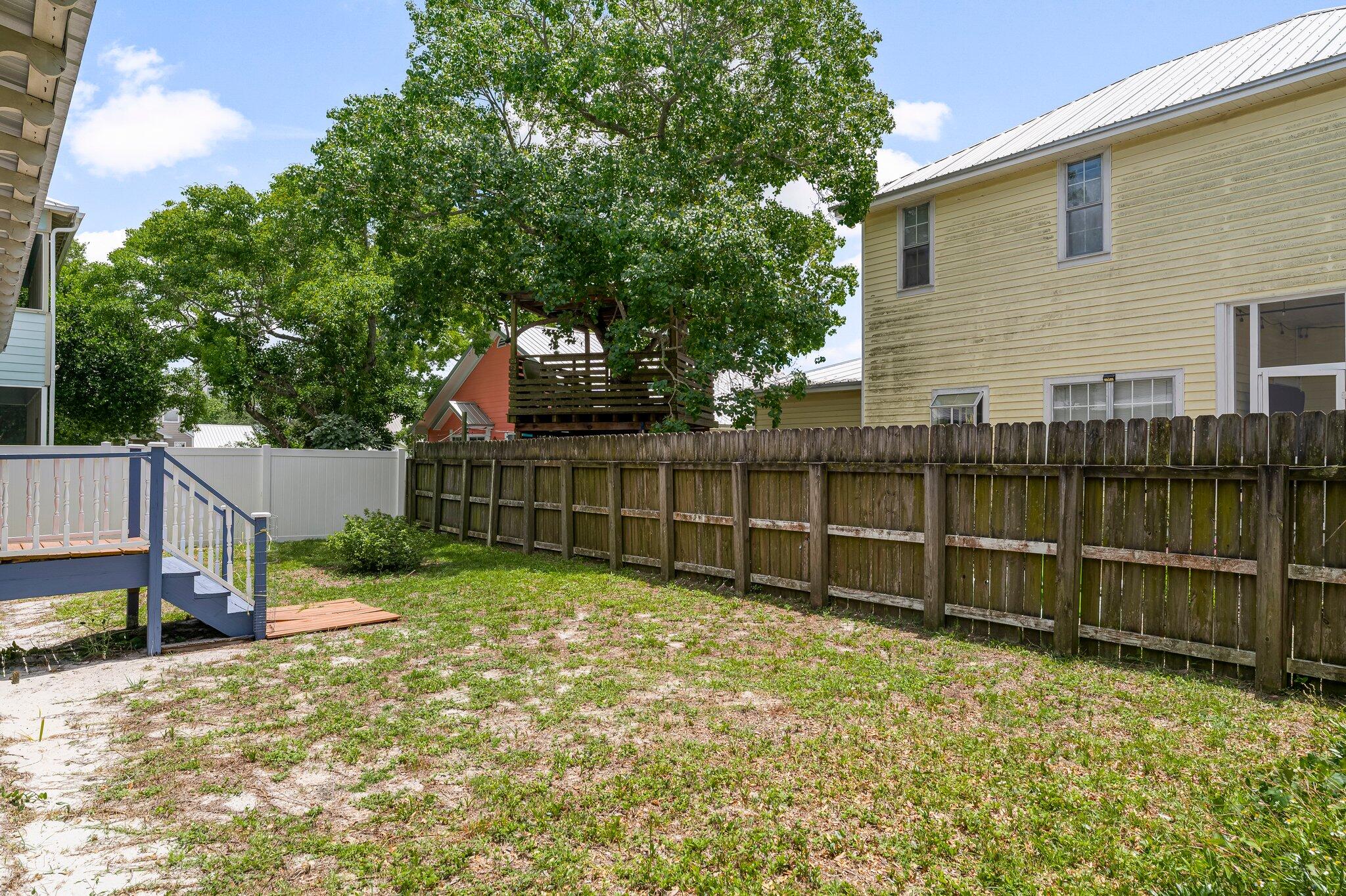BID-A-WEE S/D - Residential