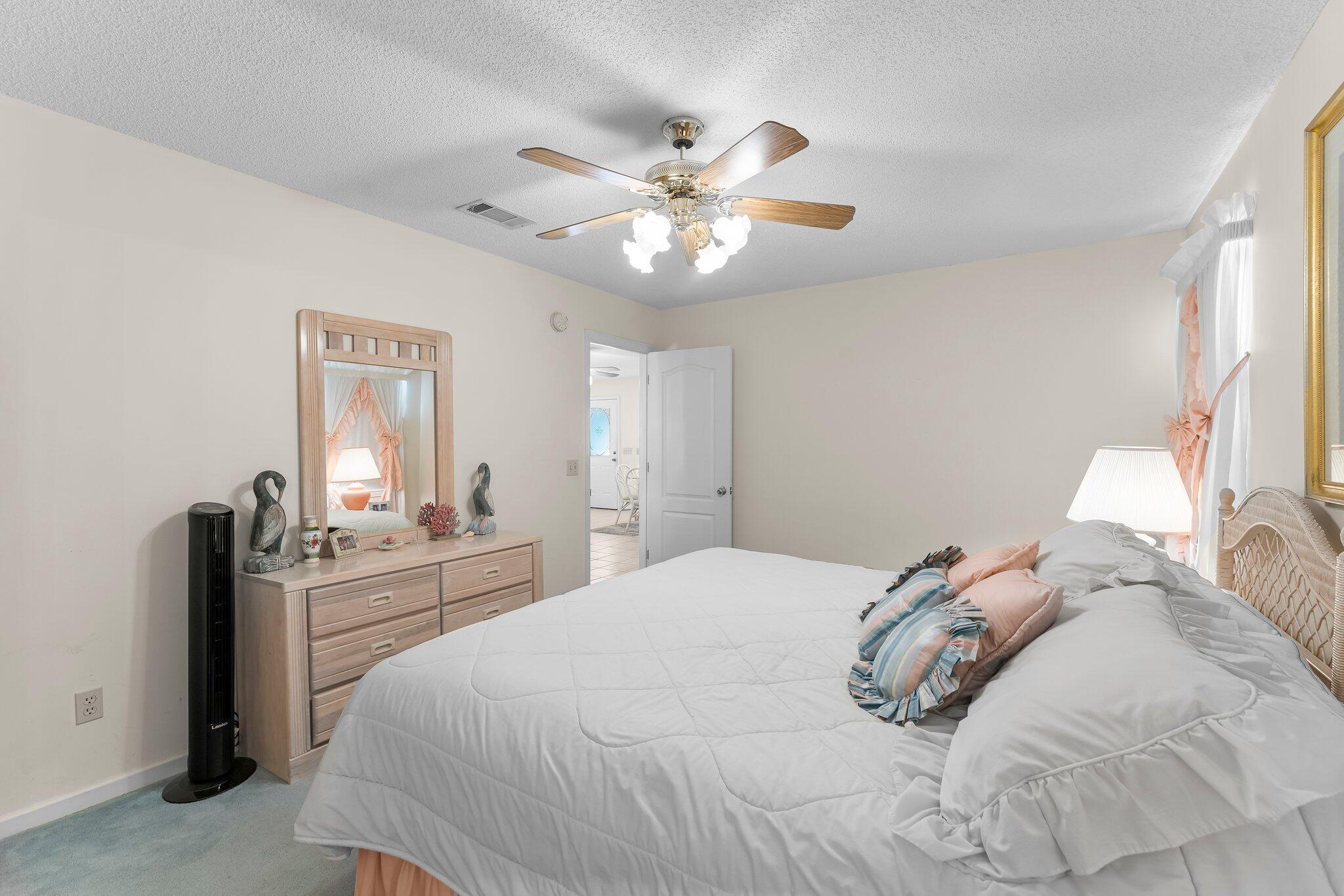 BID-A-WEE S/D - Residential