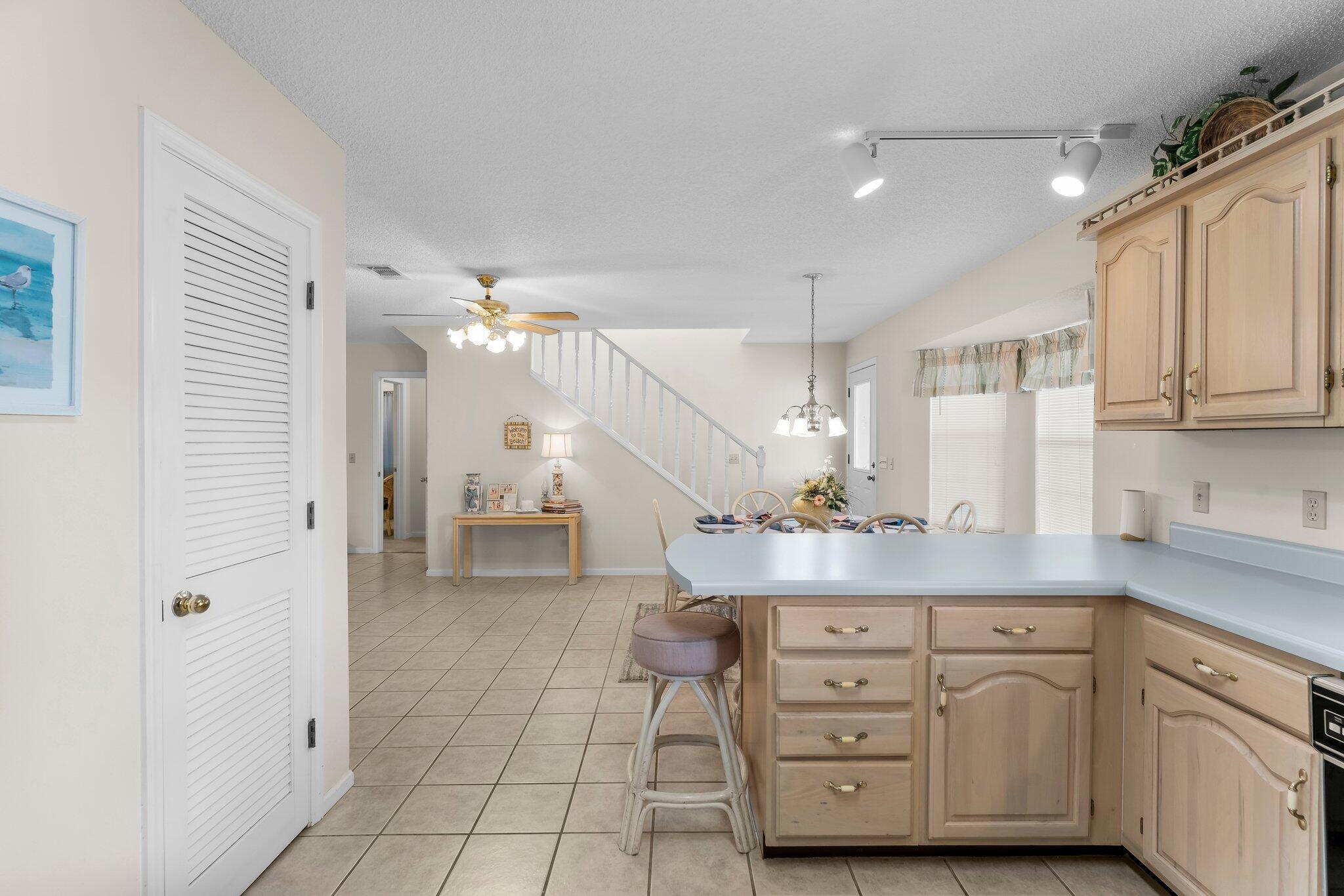 BID-A-WEE S/D - Residential