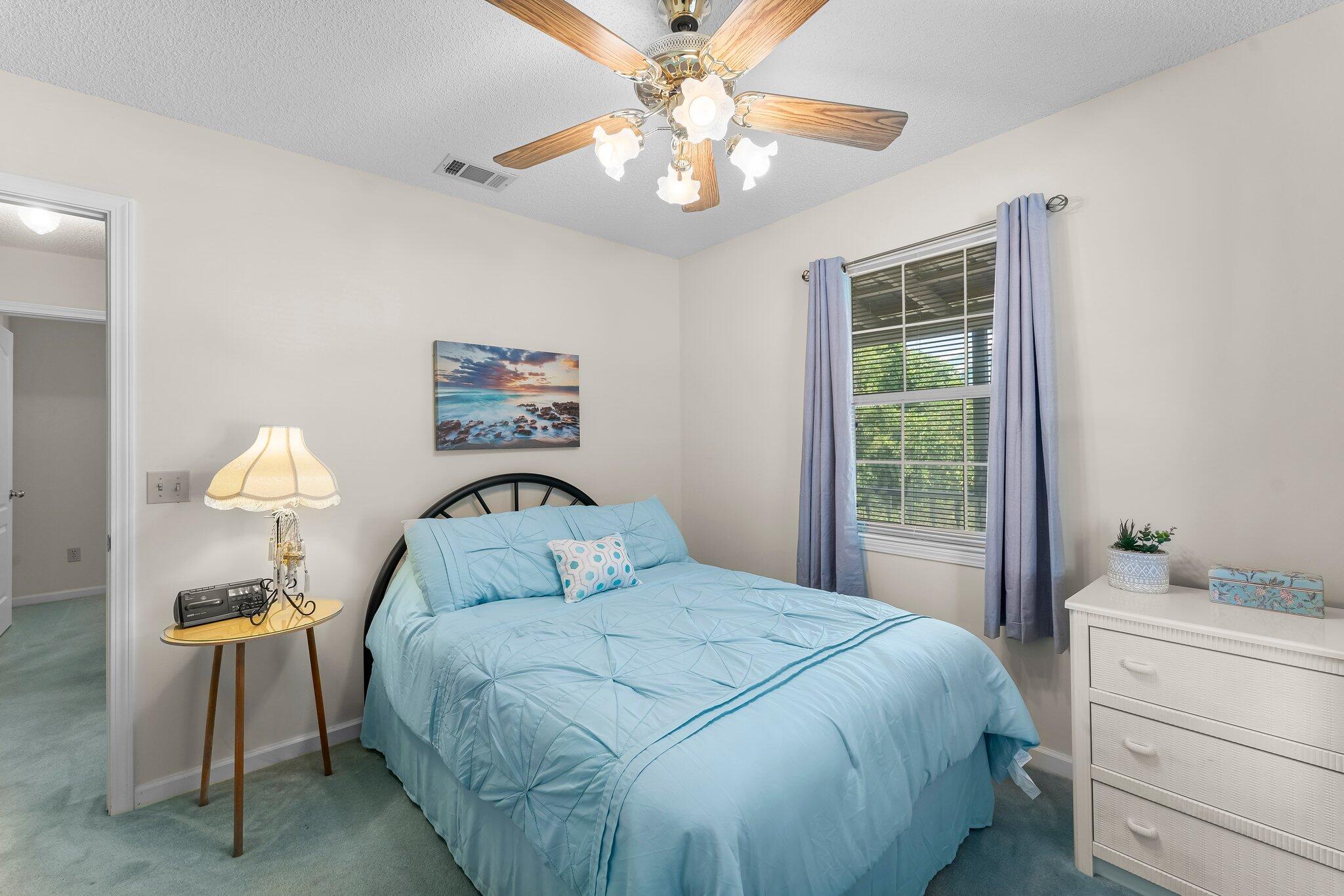 BID-A-WEE S/D - Residential