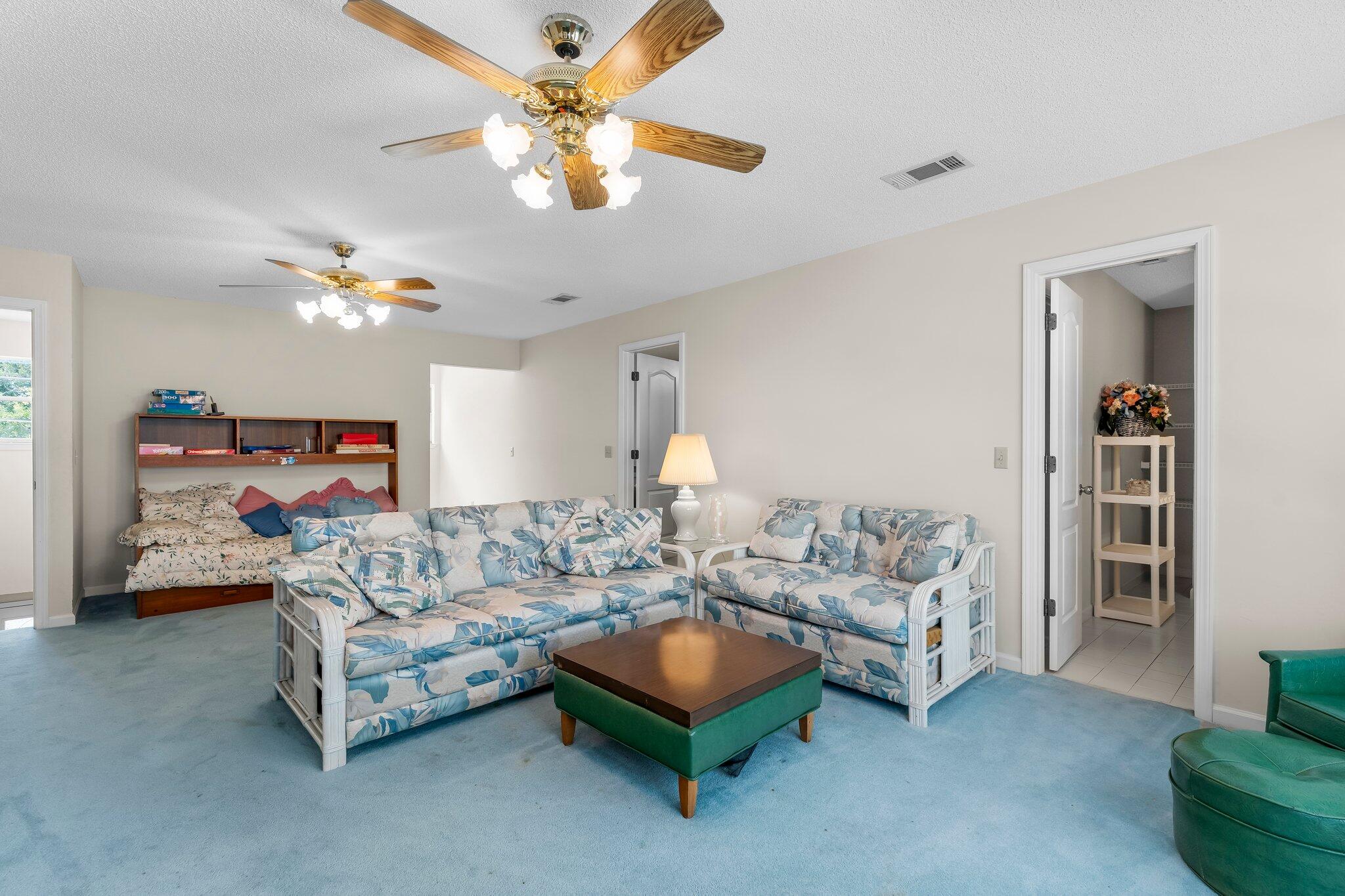 BID-A-WEE S/D - Residential