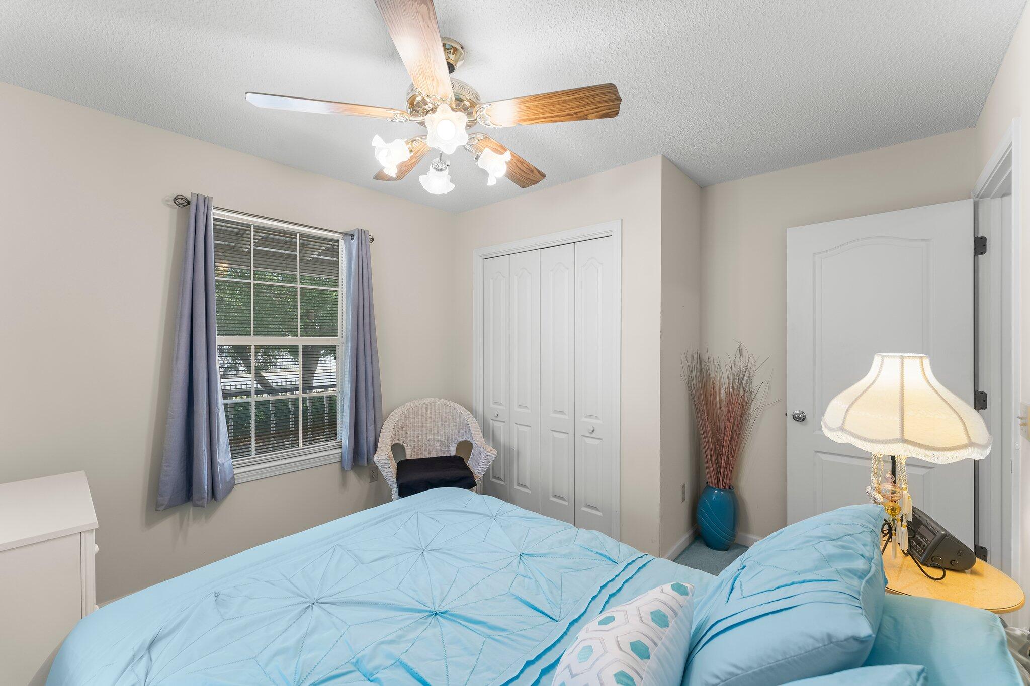 BID-A-WEE S/D - Residential