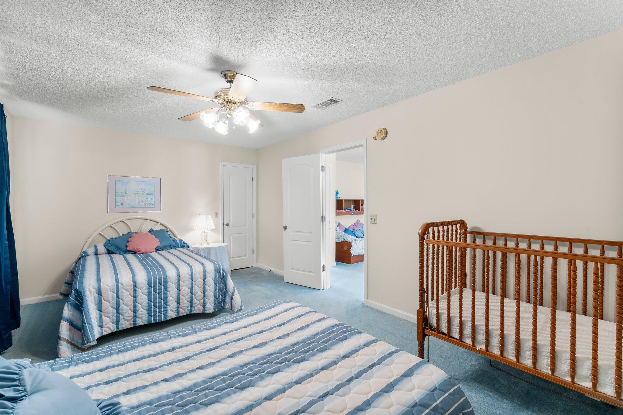BID-A-WEE S/D - Residential