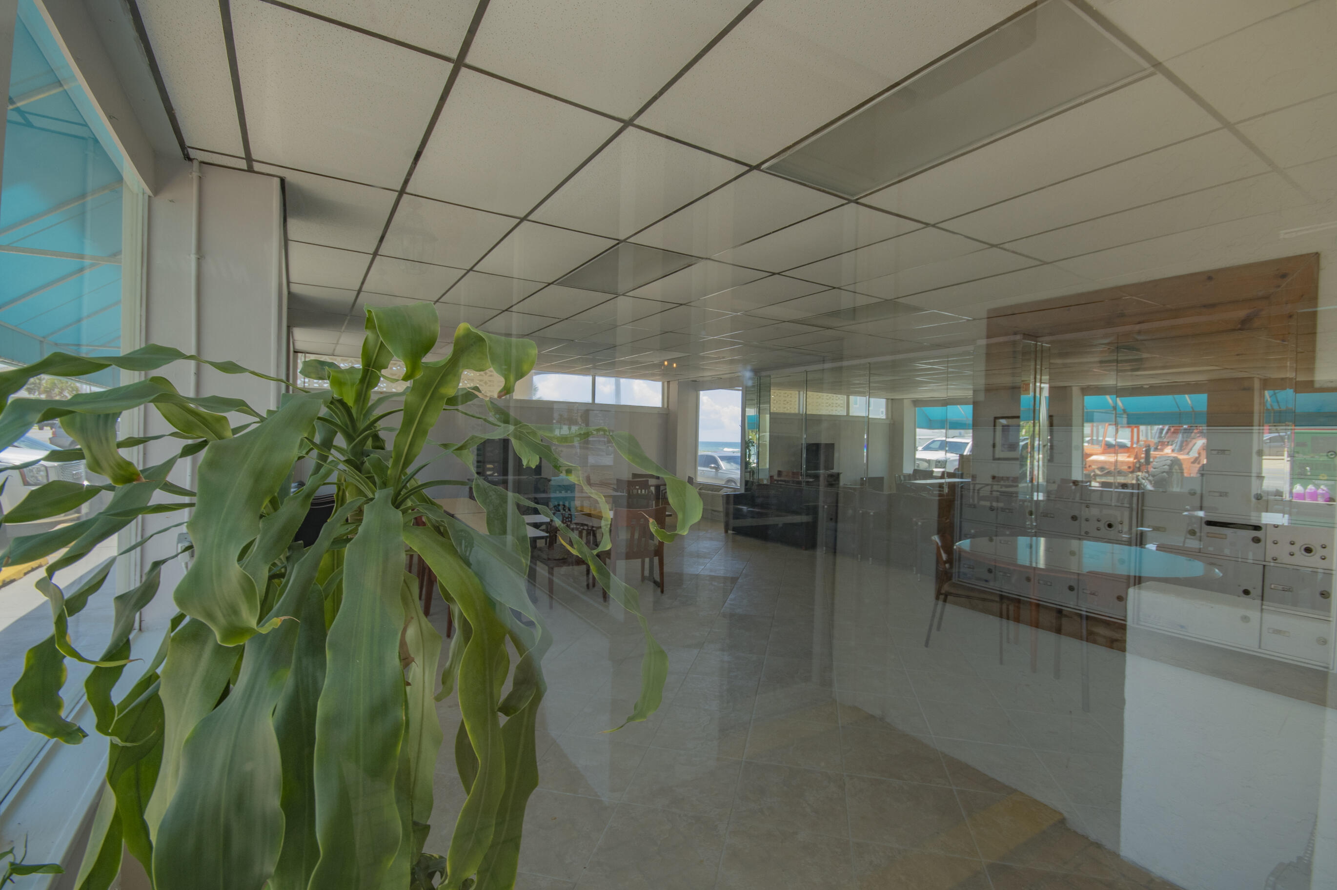 Fontainebleau Terrace - Residential