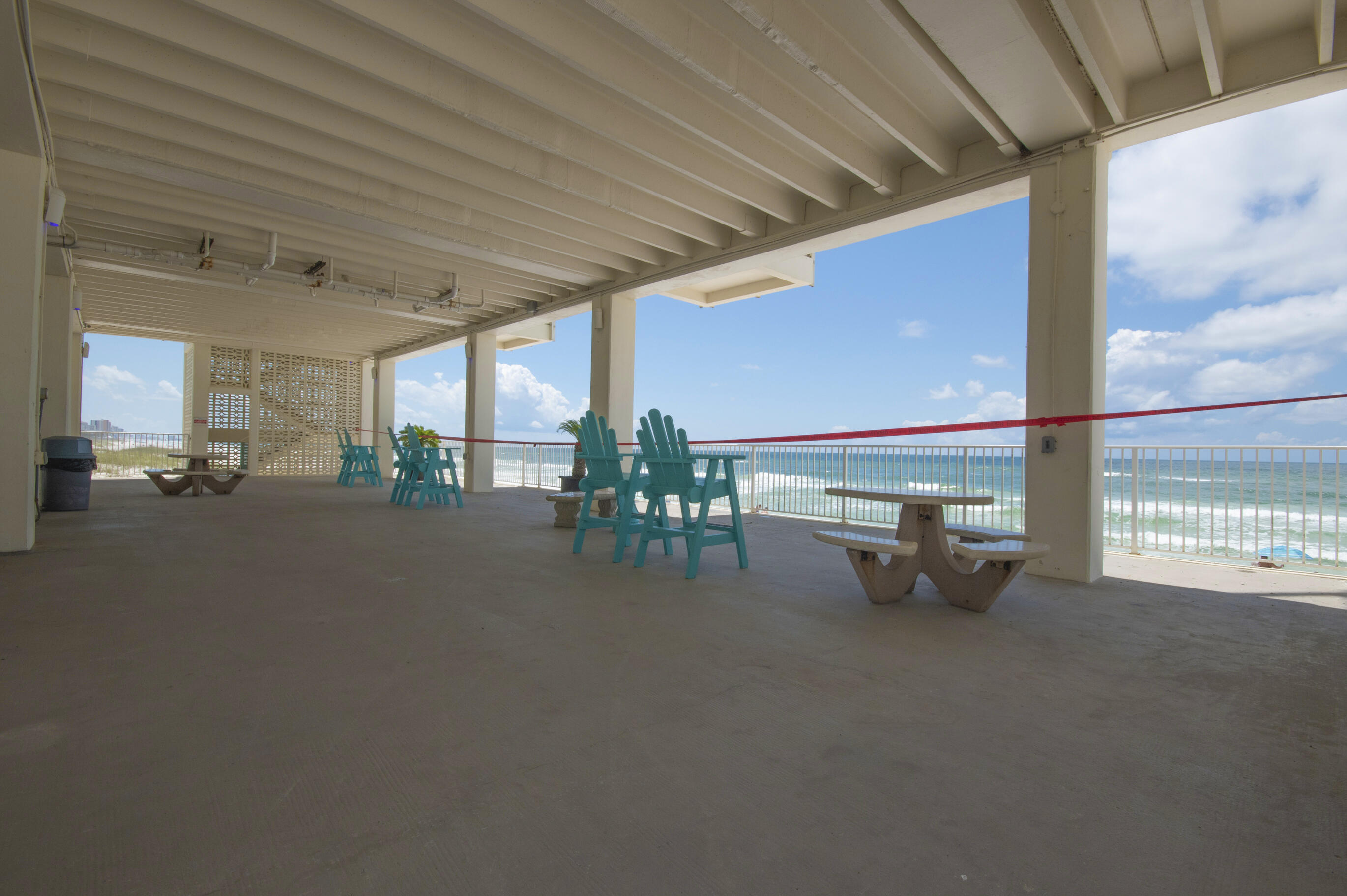 Fontainebleau Terrace - Residential