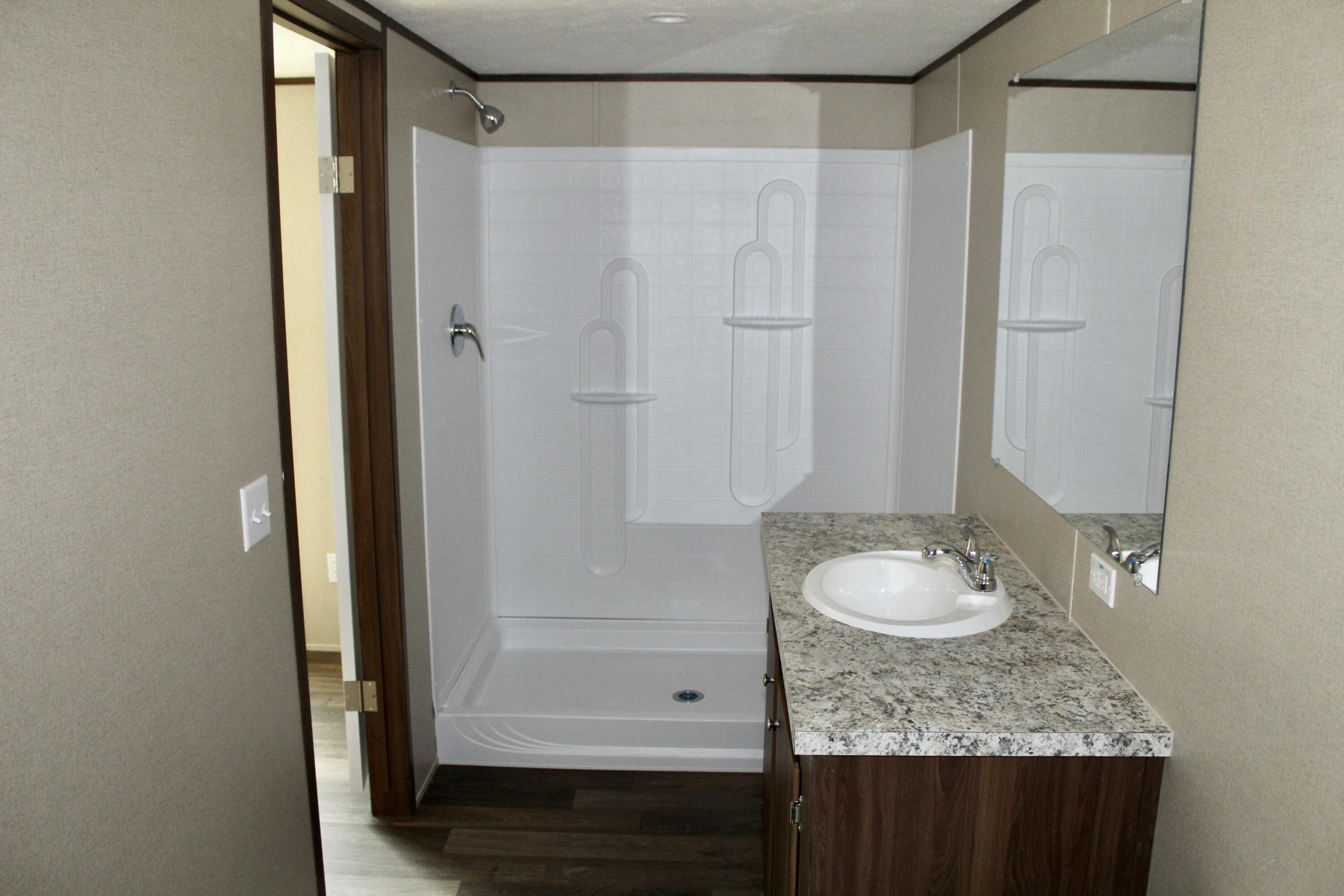 OAKWOOD LAKES ESTATES - Residential